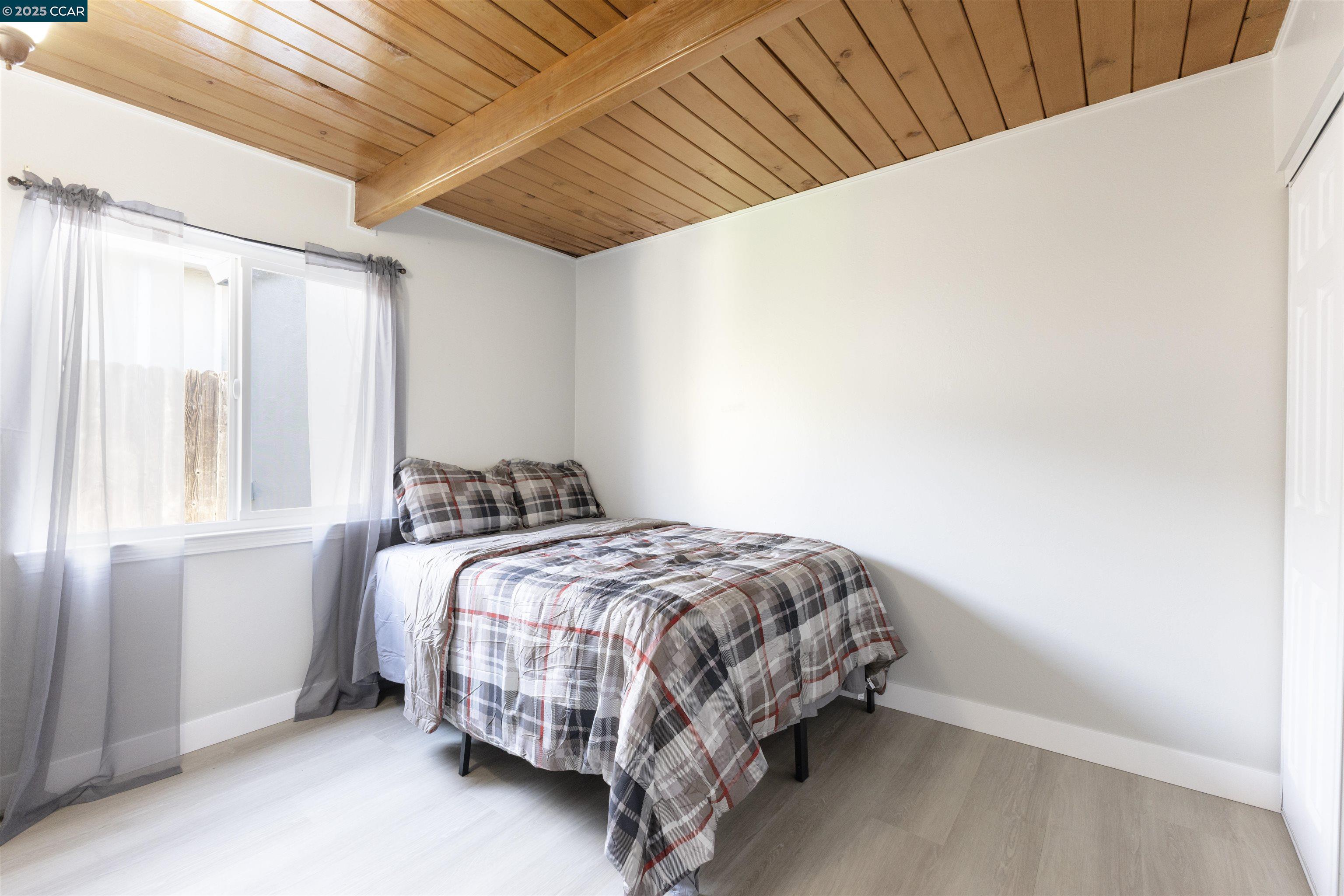 Detail Gallery Image 18 of 43 For 3141 Fairmede Dr, Richmond,  CA 94806 - 4 Beds | 2 Baths