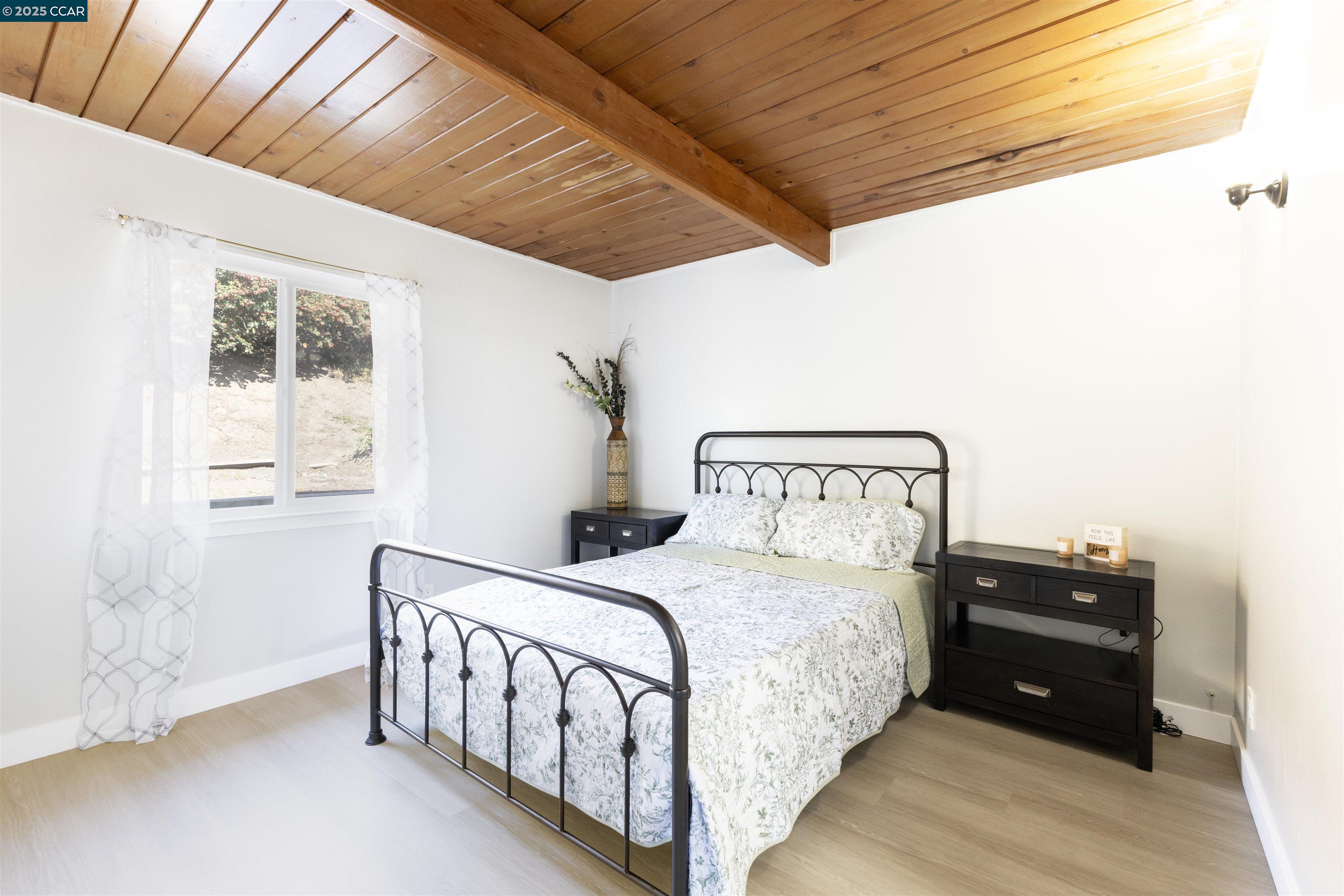 Detail Gallery Image 22 of 43 For 3141 Fairmede Dr, Richmond,  CA 94806 - 4 Beds | 2 Baths