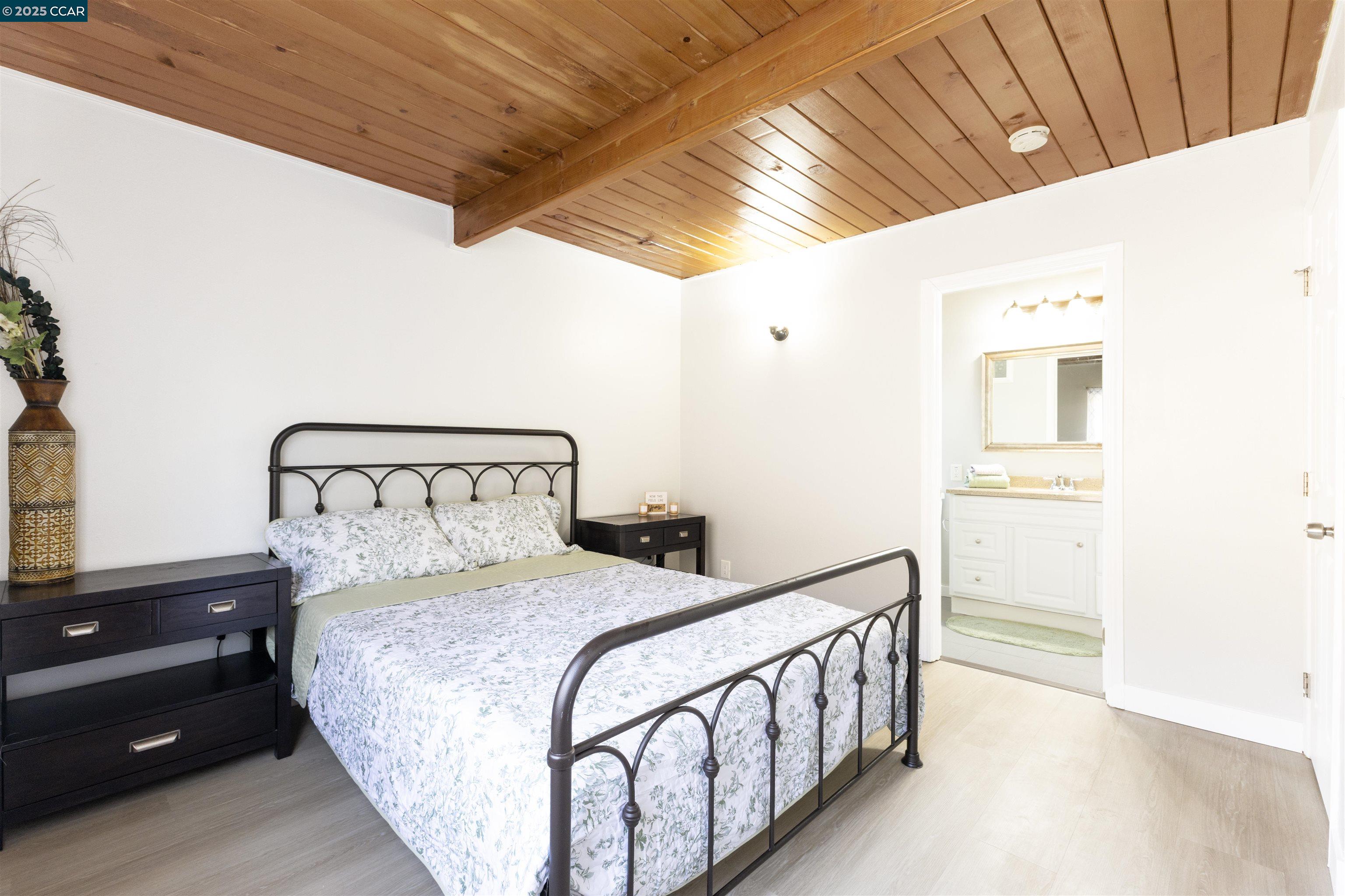 Detail Gallery Image 23 of 43 For 3141 Fairmede Dr, Richmond,  CA 94806 - 4 Beds | 2 Baths