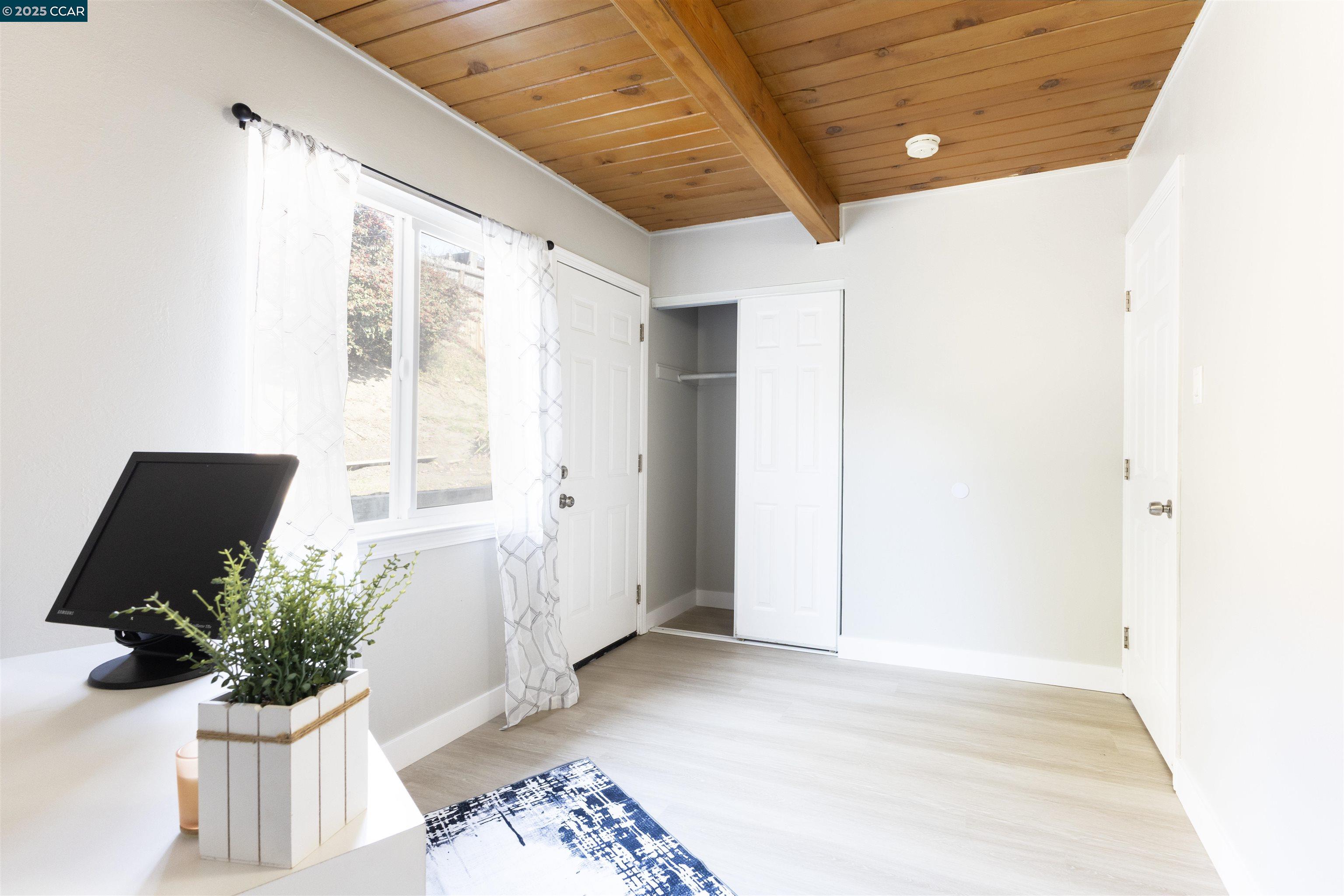 Detail Gallery Image 31 of 43 For 3141 Fairmede Dr, Richmond,  CA 94806 - 4 Beds | 2 Baths