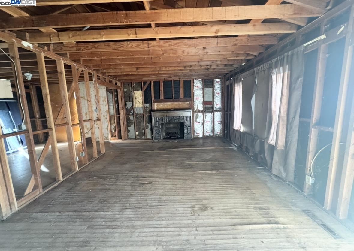 Detail Gallery Image 8 of 16 For 2147 Murphy Dr, San Pablo,  CA 94806 - 3 Beds | 2 Baths