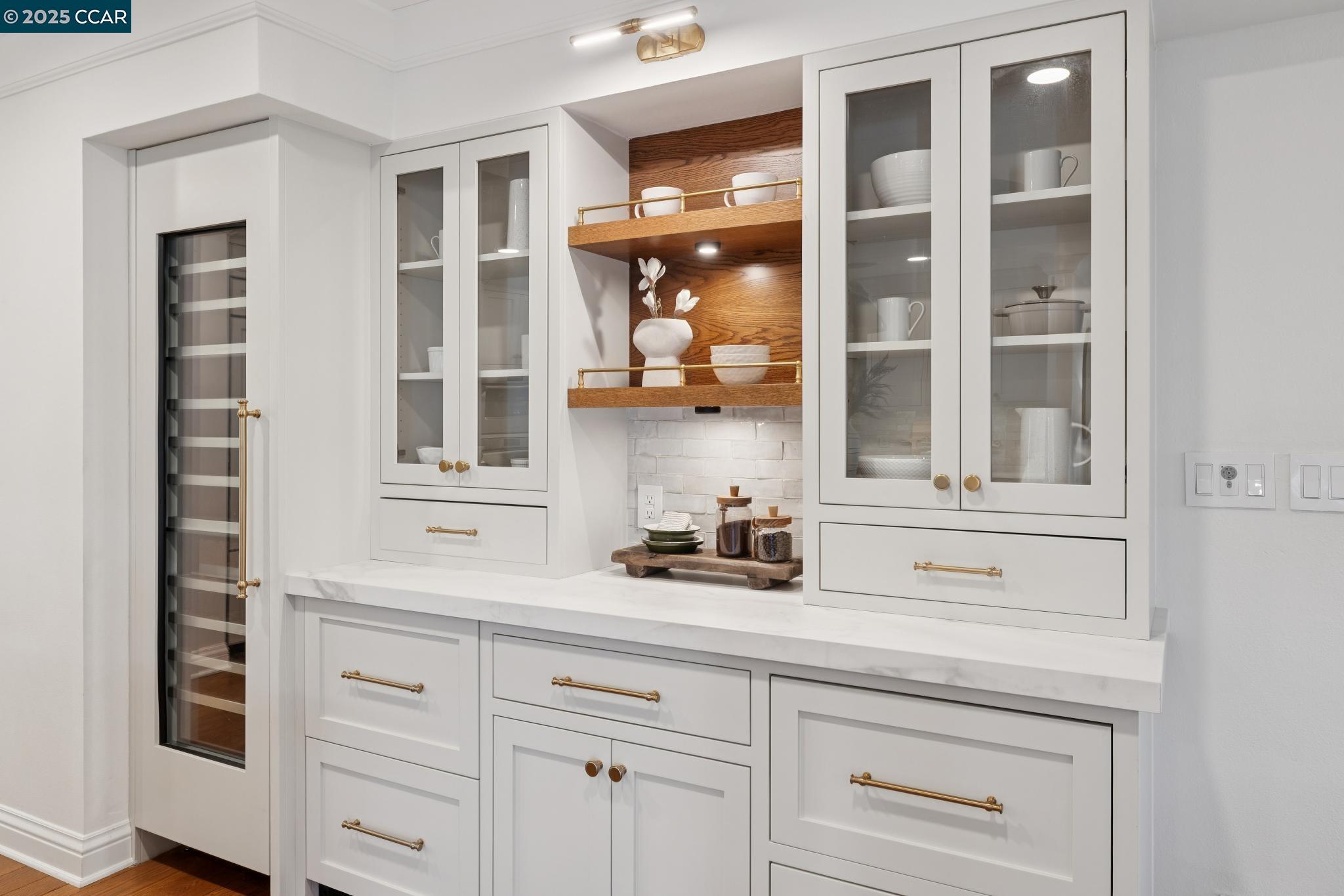 Detail Gallery Image 14 of 60 For 104 Van Ripper Ln, Orinda,  CA 94563 - 6 Beds | 4/1 Baths