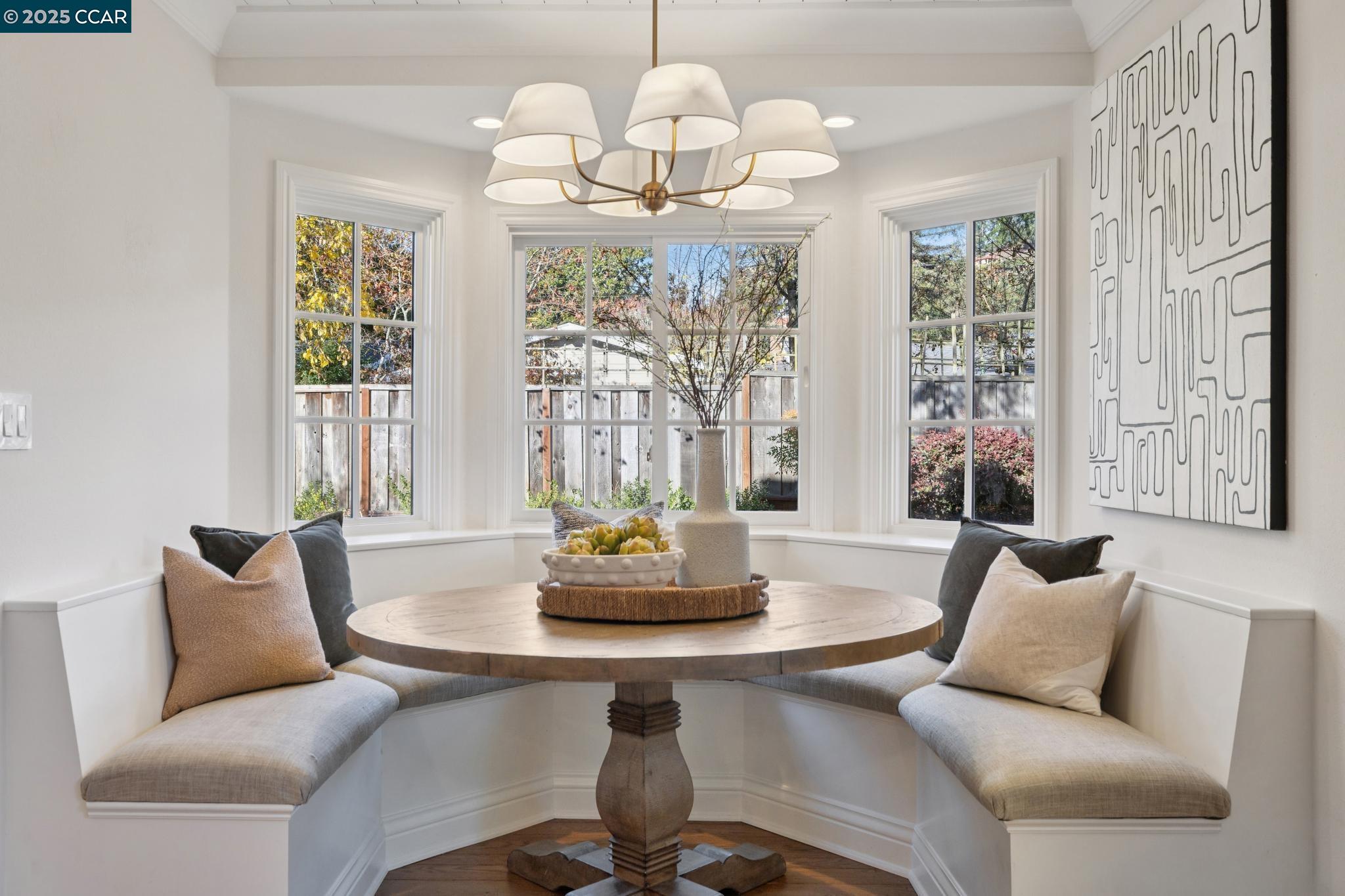 Detail Gallery Image 19 of 60 For 104 Van Ripper Ln, Orinda,  CA 94563 - 6 Beds | 4/1 Baths