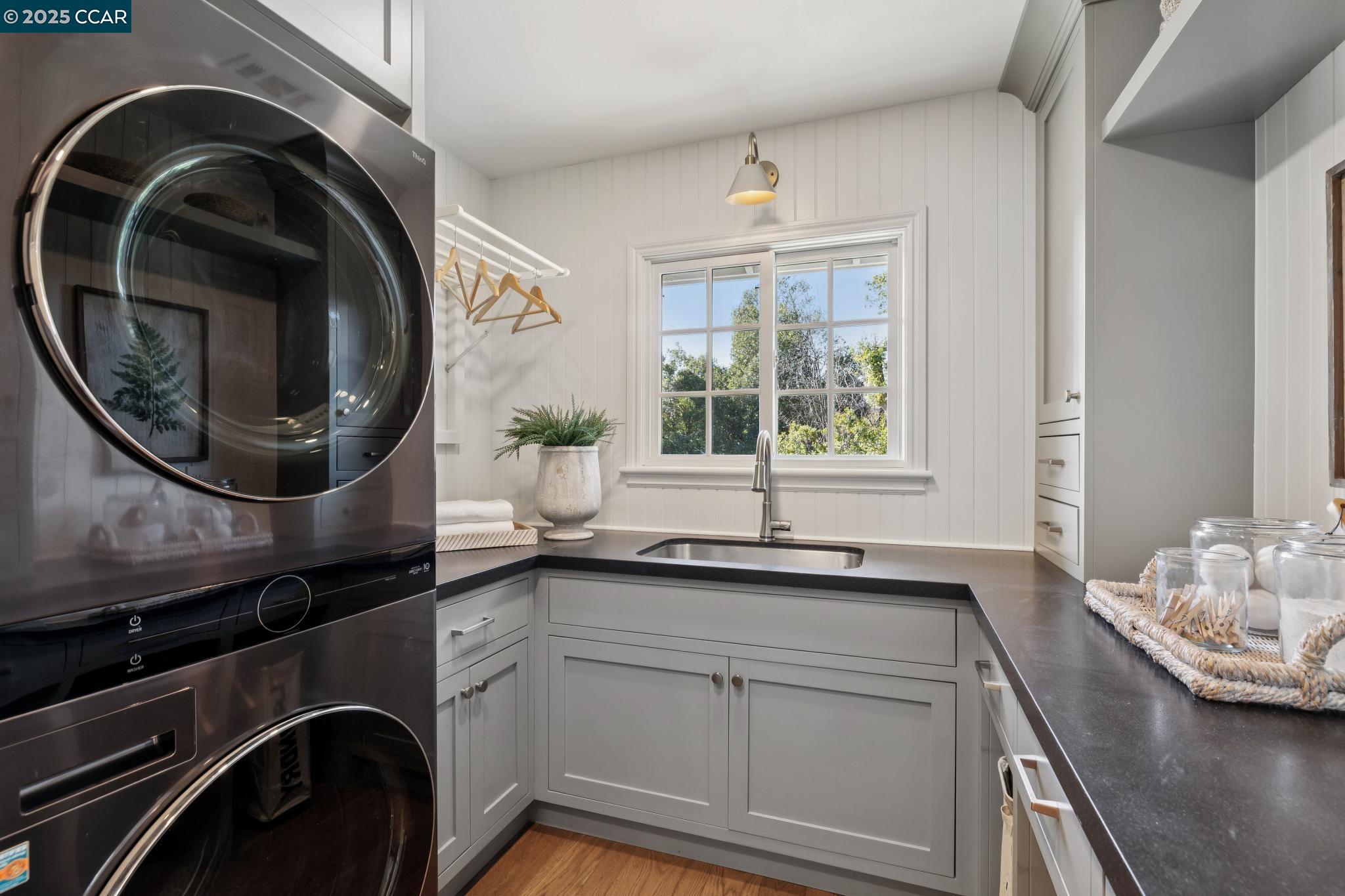 Detail Gallery Image 44 of 60 For 104 Van Ripper Ln, Orinda,  CA 94563 - 6 Beds | 4/1 Baths