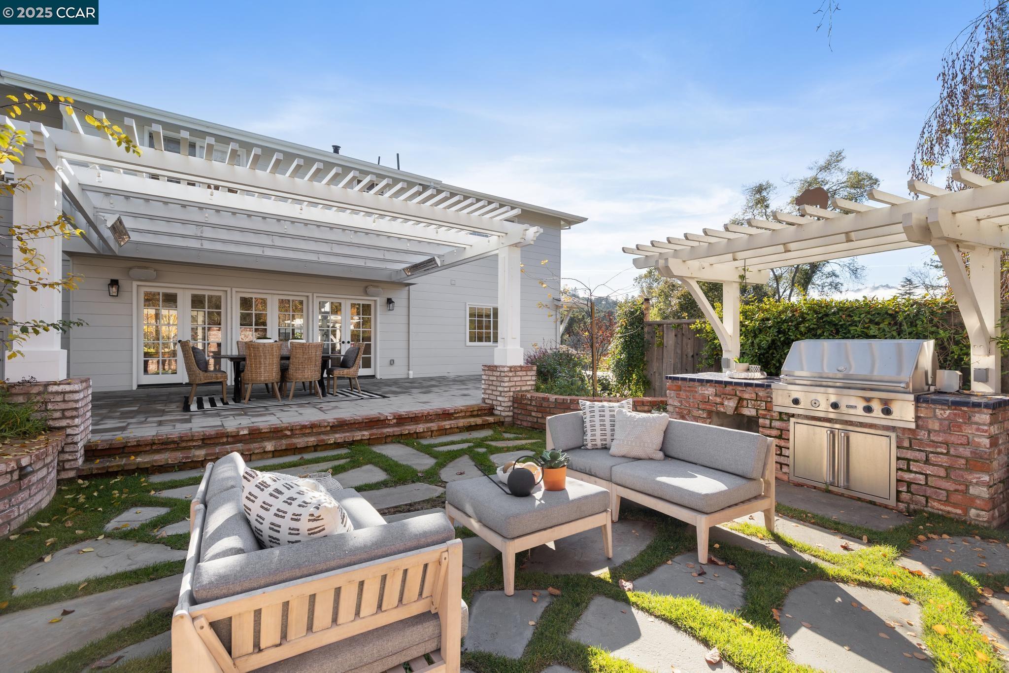 Detail Gallery Image 51 of 60 For 104 Van Ripper Ln, Orinda,  CA 94563 - 6 Beds | 4/1 Baths