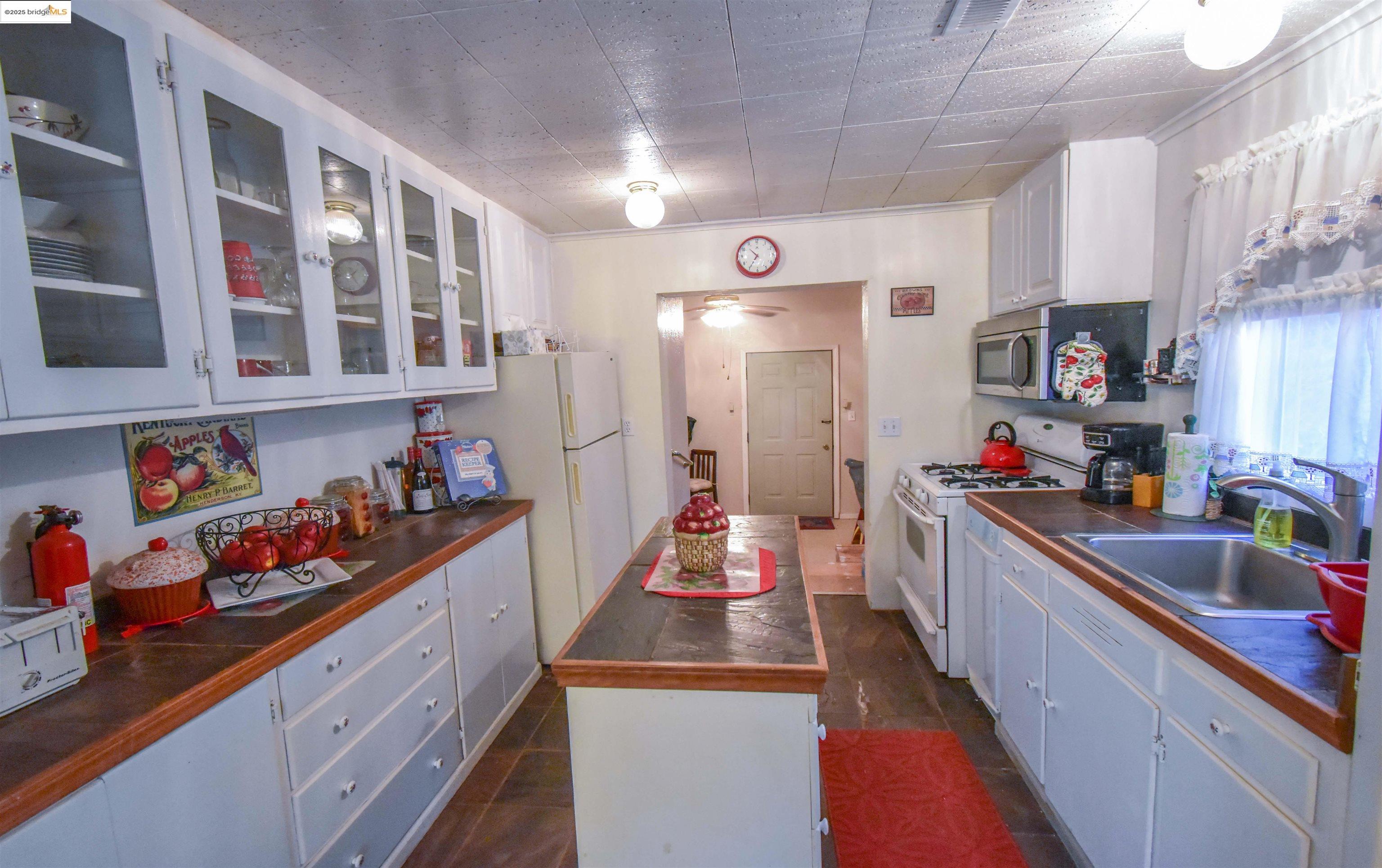 Detail Gallery Image 23 of 36 For 23730 State Highway 108, Twain Harte,  CA 95383 - 3 Beds | 3 Baths