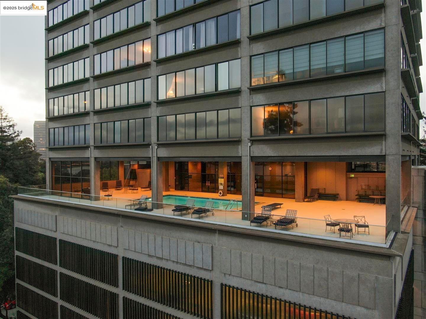 Detail Gallery Image 27 of 42 For 565 Bellevue Ave. #1502,  Oakland,  CA 94610 - 2 Beds | 2 Baths