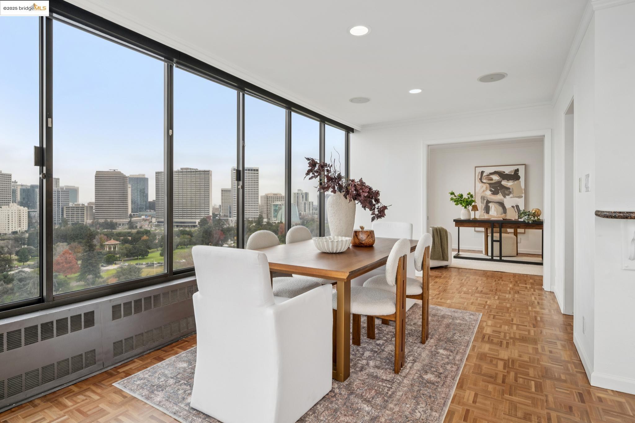 Detail Gallery Image 7 of 42 For 565 Bellevue Ave. #1502,  Oakland,  CA 94610 - 2 Beds | 2 Baths