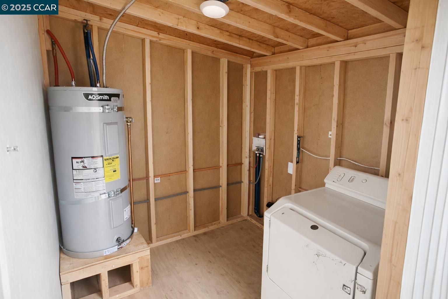 Detail Gallery Image 12 of 16 For 3743 23rd Ave, Sacramento,  CA 95820 - 3 Beds | 1 Baths