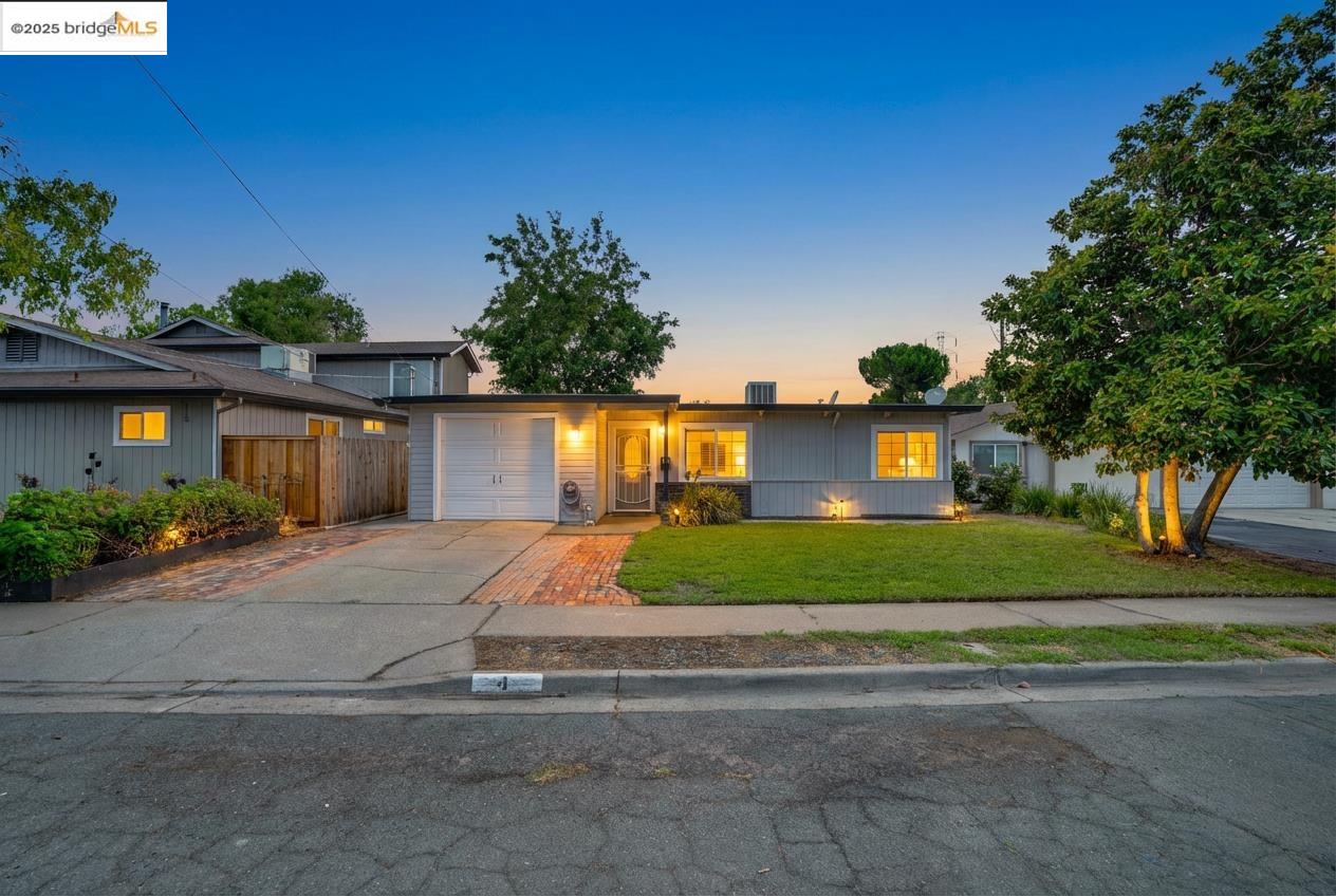 Front Image Thumbnail for EB41119497