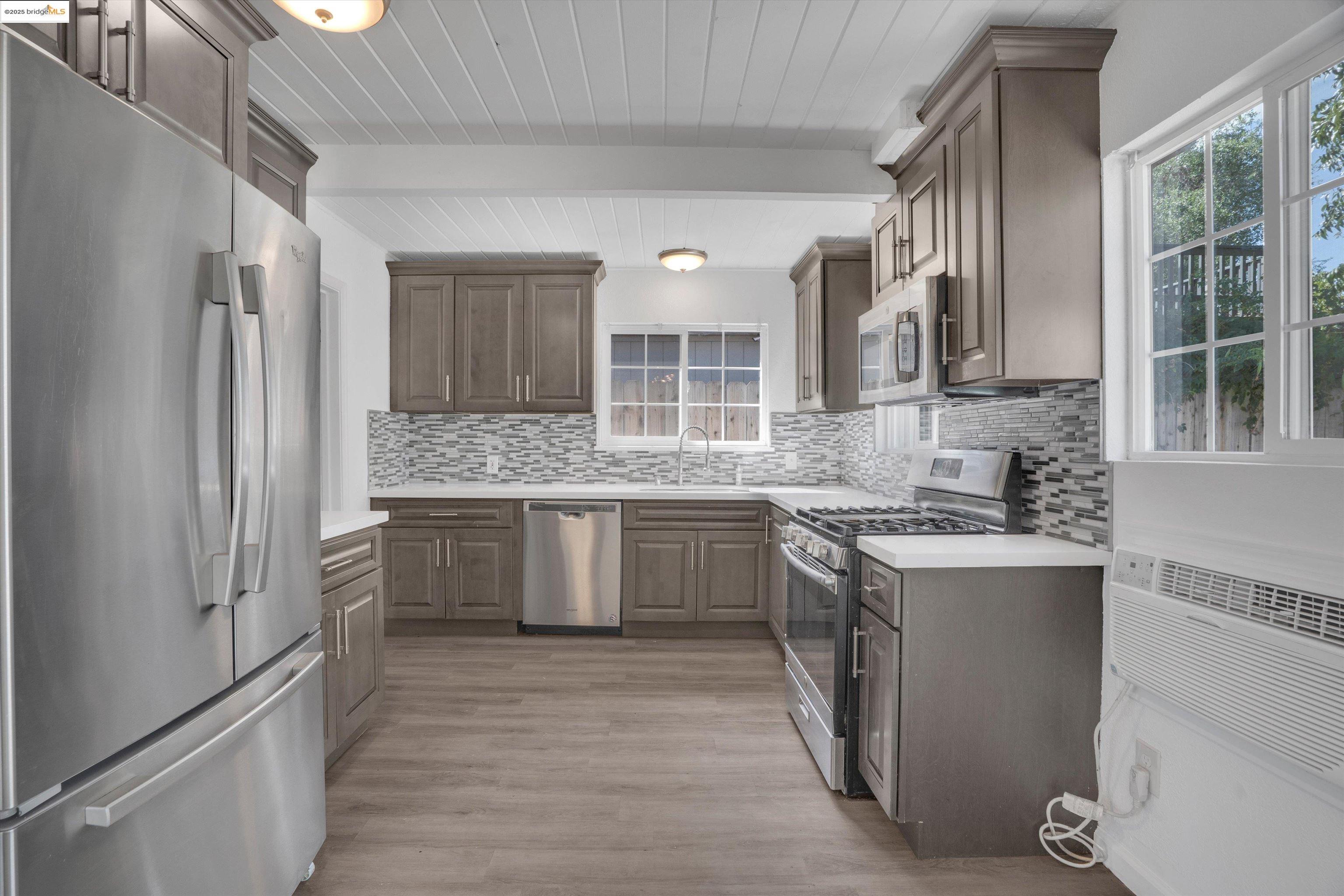 Detail Gallery Image 11 of 32 For 4 Wightman, Antioch,  CA 94509 - 3 Beds | 1 Baths