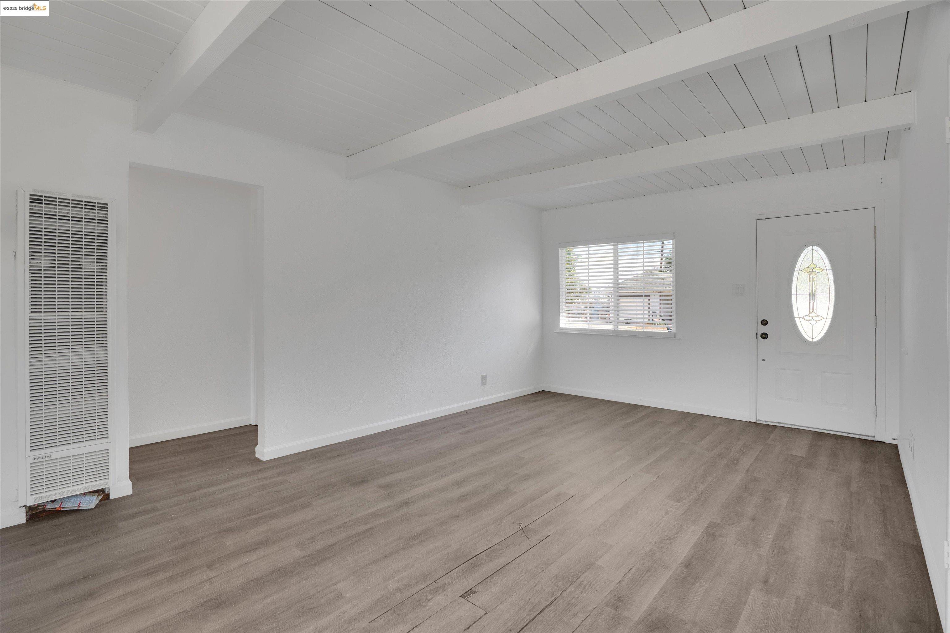 Detail Gallery Image 8 of 32 For 4 Wightman, Antioch,  CA 94509 - 3 Beds | 1 Baths