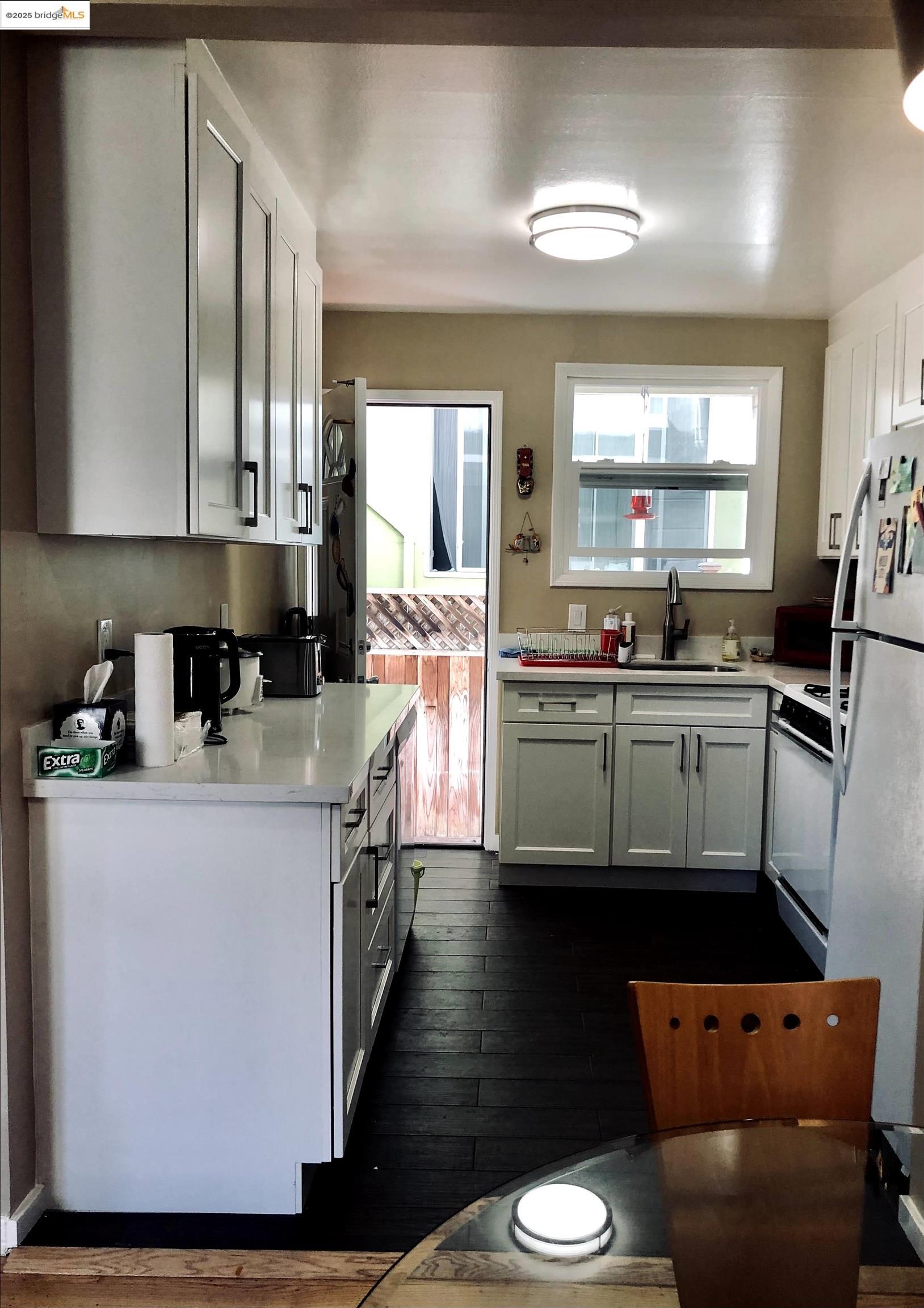 Detail Gallery Image 2 of 46 For 986 Kains Ave, Albany,  CA 94705 - – Beds | – Baths