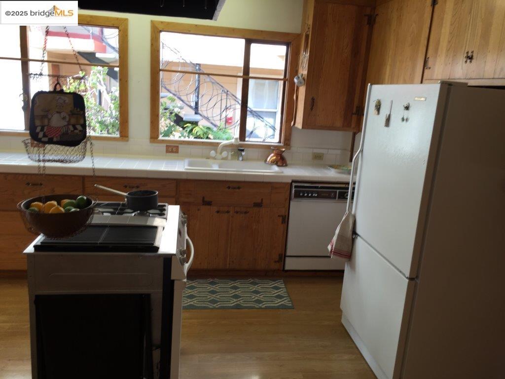 Detail Gallery Image 38 of 46 For 986 Kains Ave, Albany,  CA 94705 - – Beds | – Baths