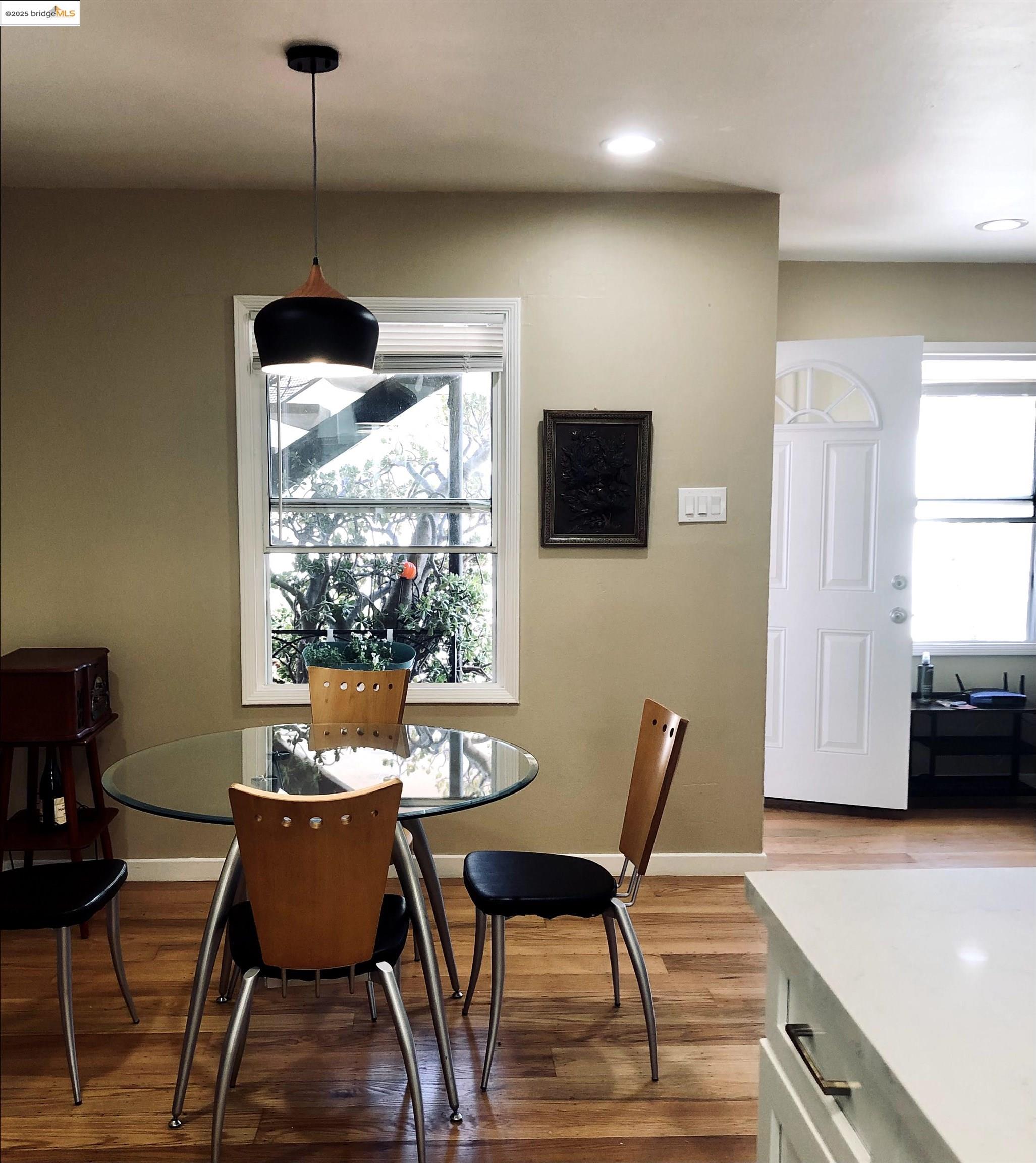 Detail Gallery Image 5 of 46 For 986 Kains Ave, Albany,  CA 94705 - – Beds | – Baths