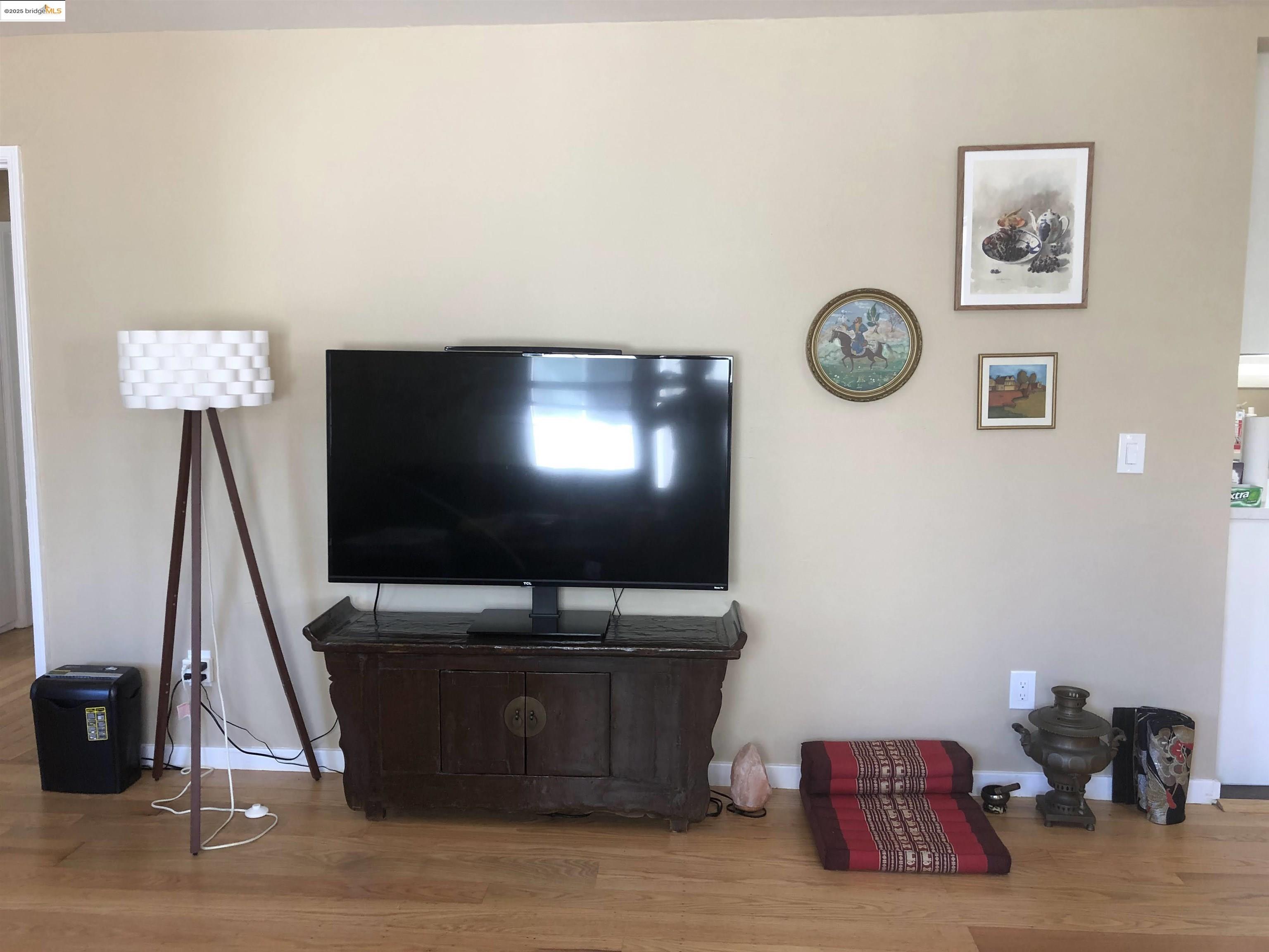 Detail Gallery Image 6 of 46 For 986 Kains Ave, Albany,  CA 94705 - – Beds | – Baths