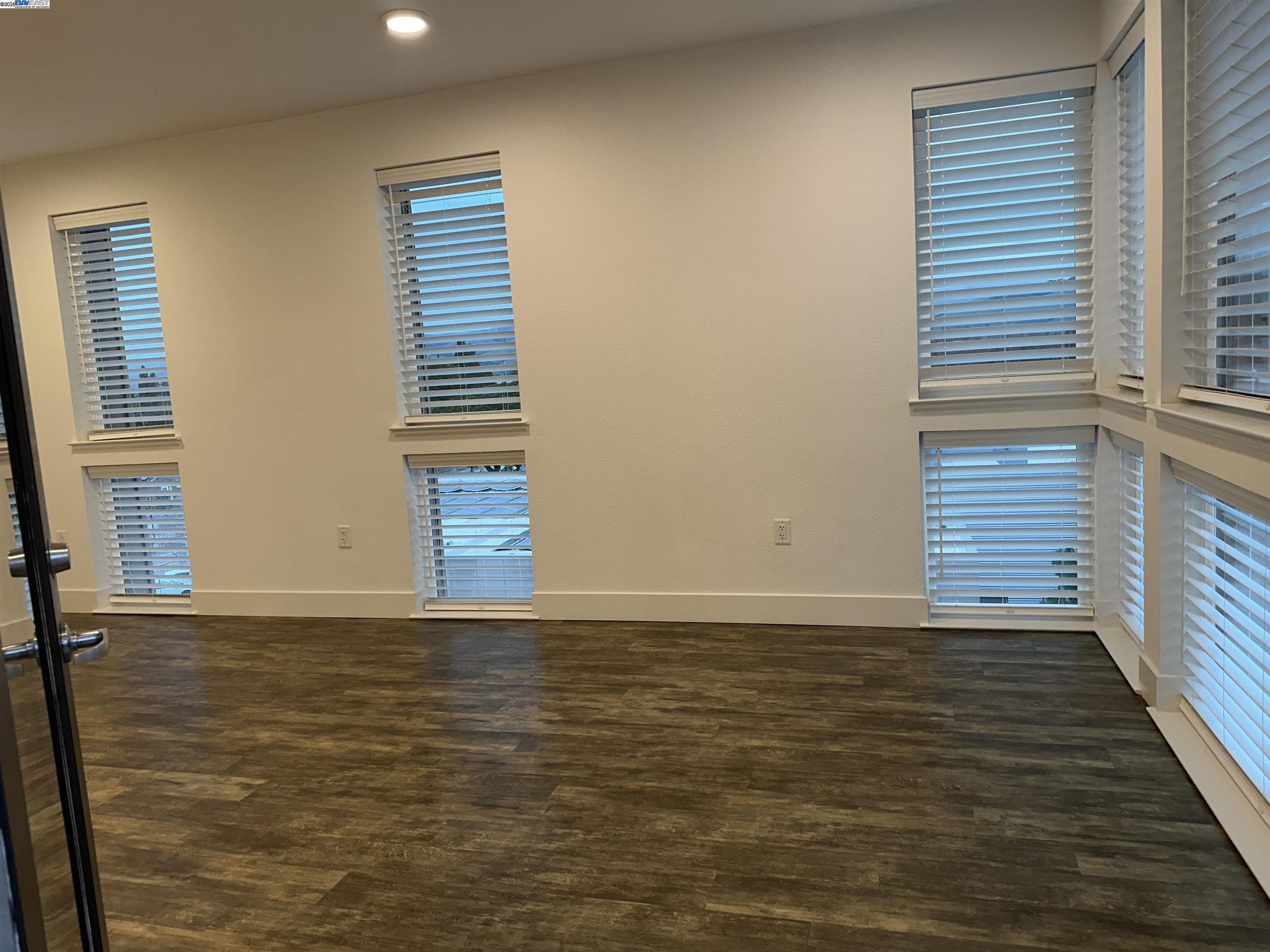 Detail Gallery Image 11 of 34 For 3658 Capitol Ave 519a,  Fremont,  CA 94538 - 3 Beds | 2 Baths