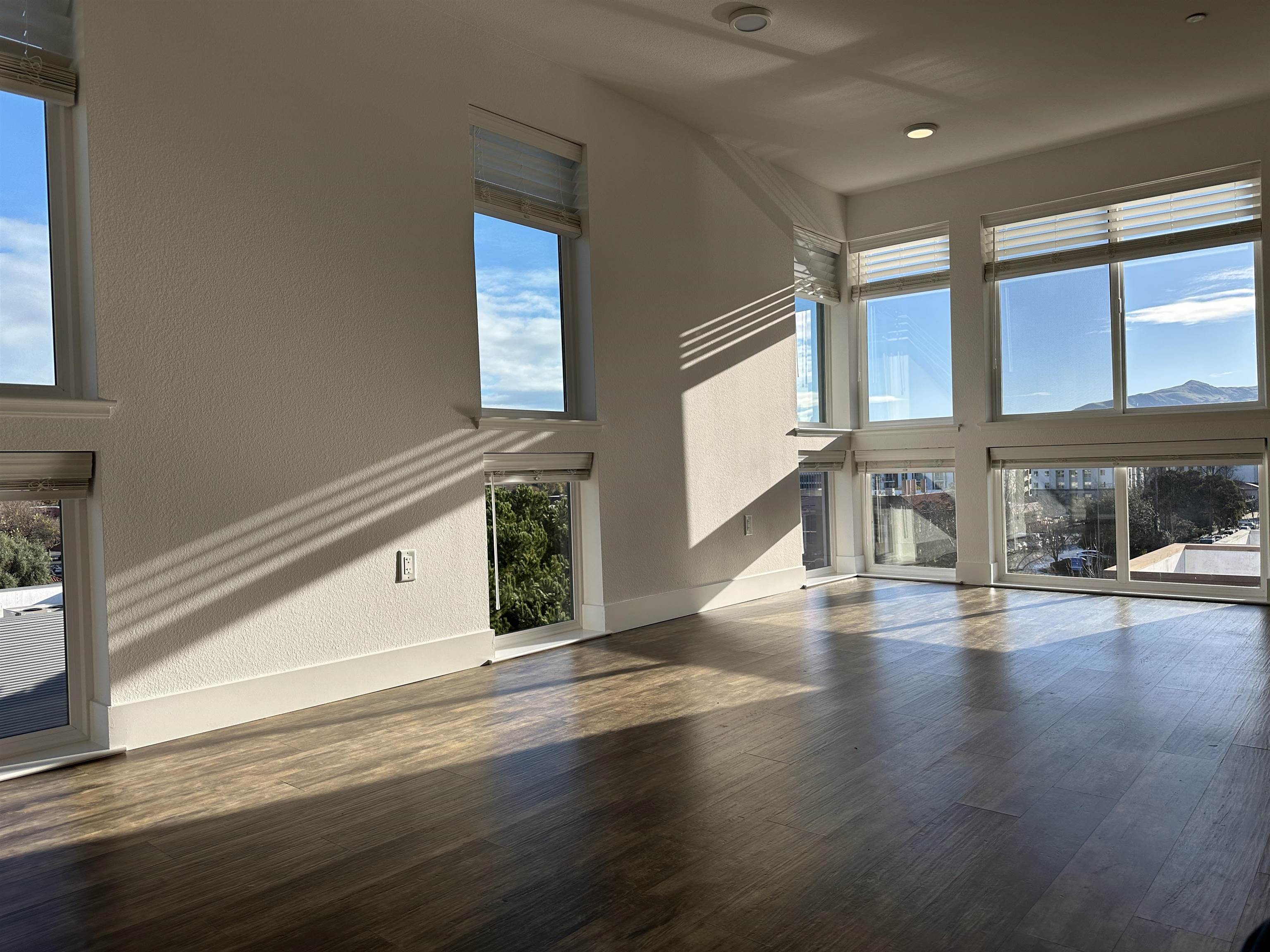 Photo #15: 41119500 Listing: Photo #15