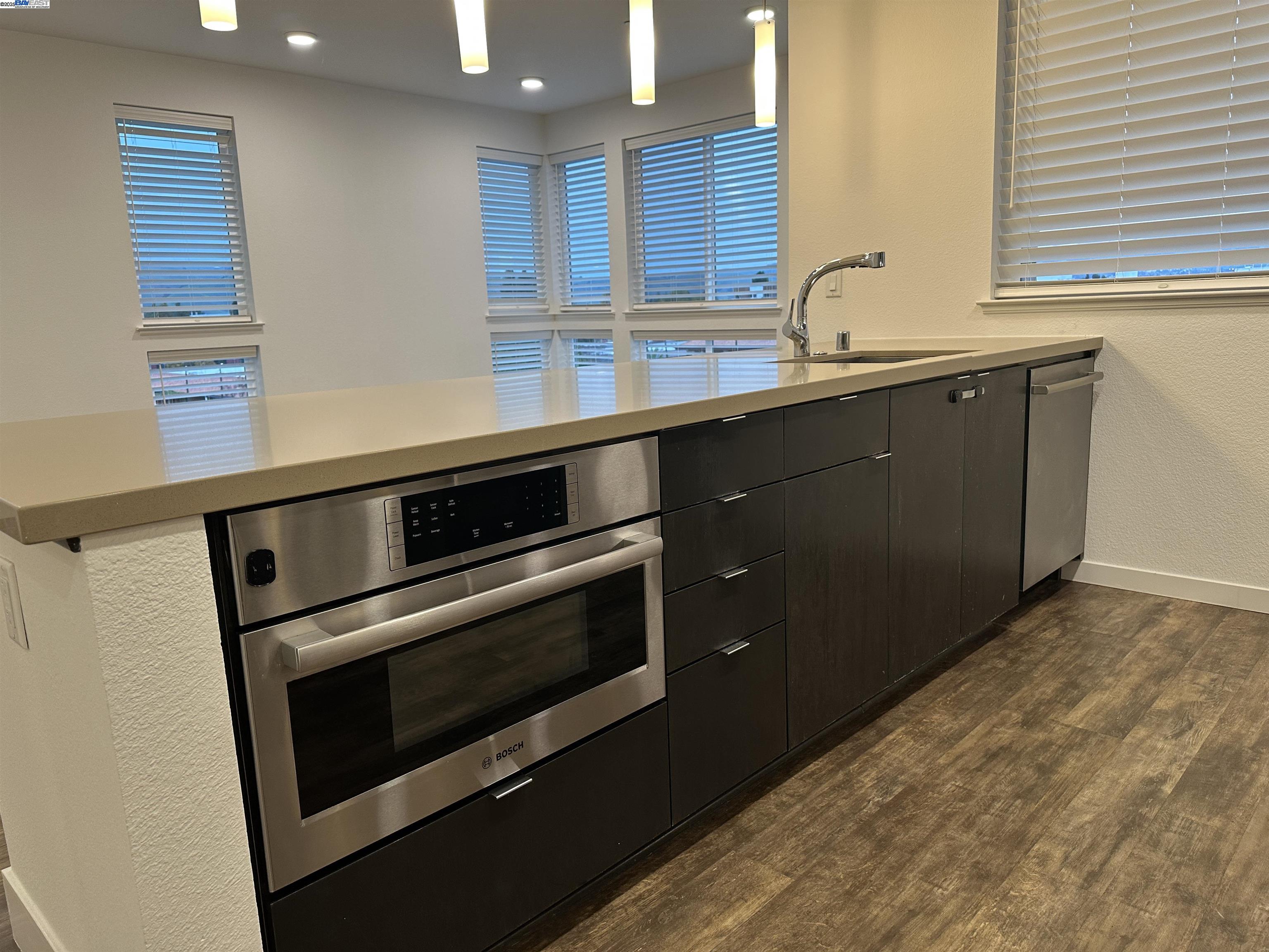 Detail Gallery Image 7 of 34 For 3658 Capitol Ave 519a,  Fremont,  CA 94538 - 3 Beds | 2 Baths