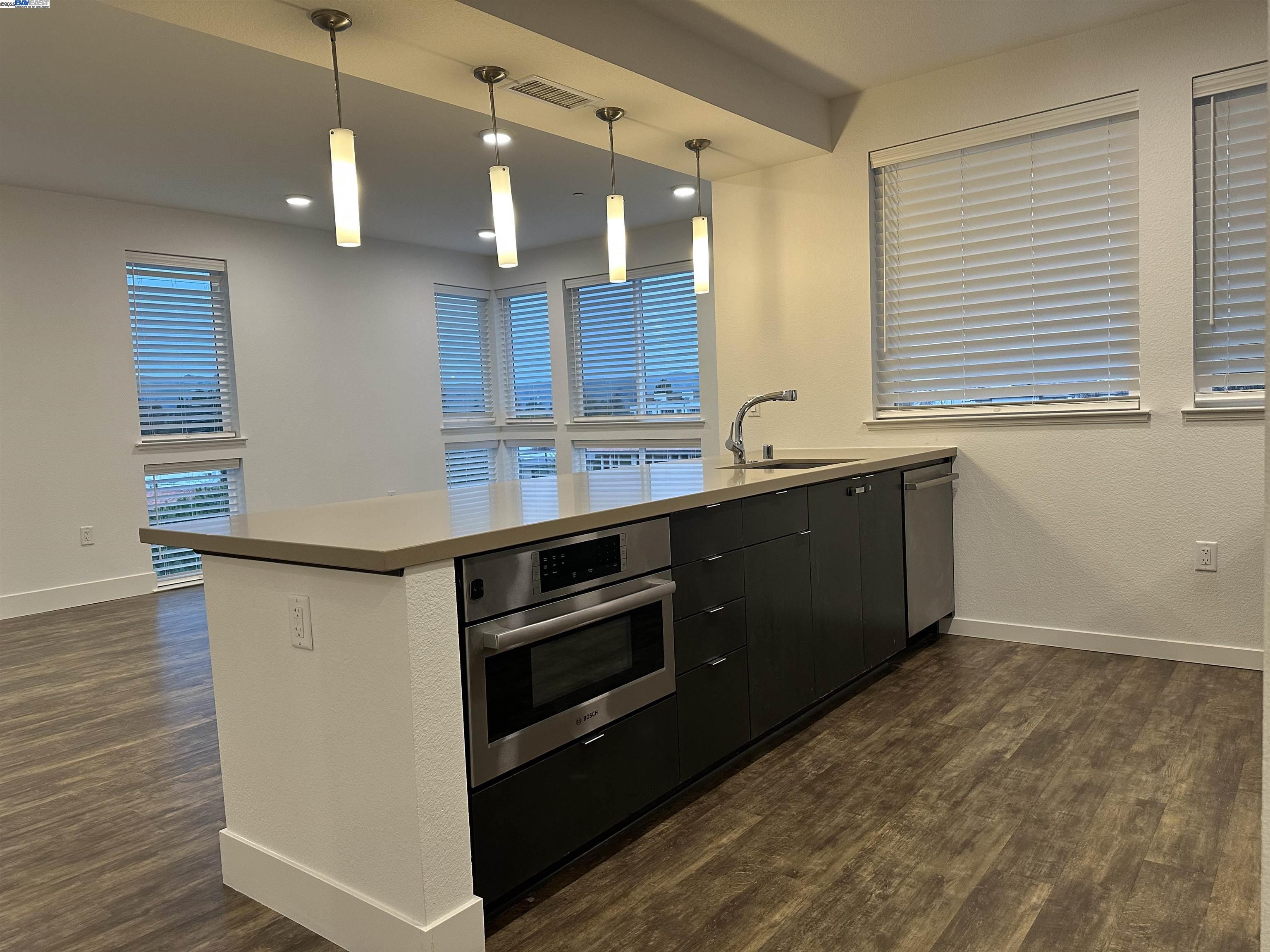 Detail Gallery Image 8 of 34 For 3658 Capitol Ave 519a,  Fremont,  CA 94538 - 3 Beds | 2 Baths