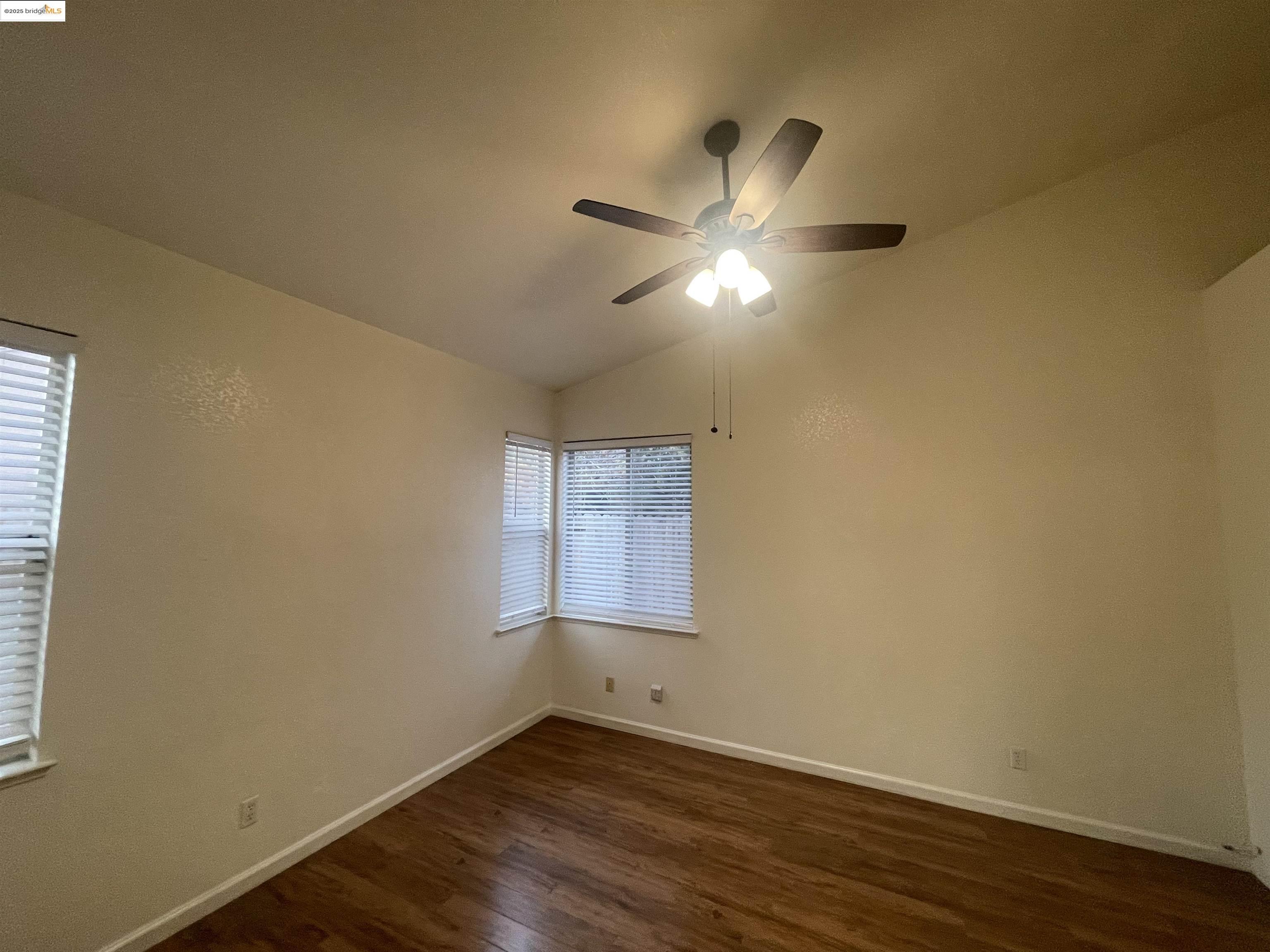 Detail Gallery Image 17 of 33 For 8636 Carlin Ave, Sacramento,  CA 95823 - 3 Beds | 2 Baths