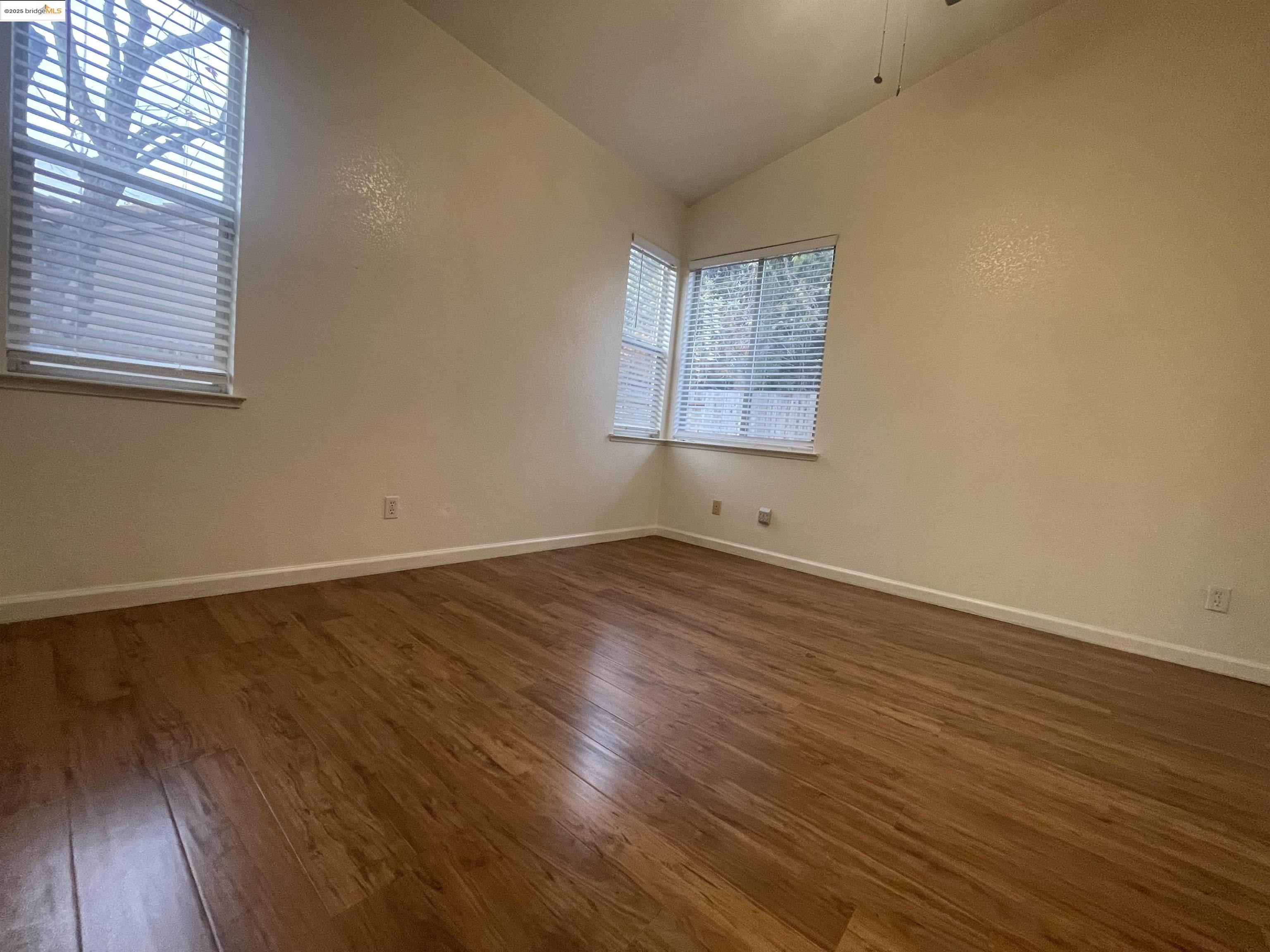 Detail Gallery Image 20 of 33 For 8636 Carlin Ave, Sacramento,  CA 95823 - 3 Beds | 2 Baths