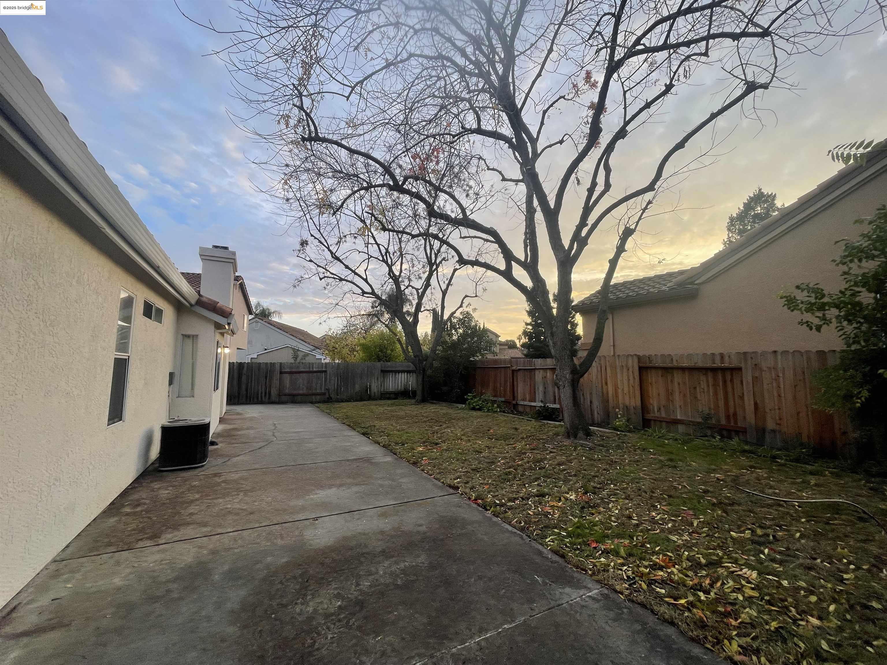 Detail Gallery Image 28 of 33 For 8636 Carlin Ave, Sacramento,  CA 95823 - 3 Beds | 2 Baths