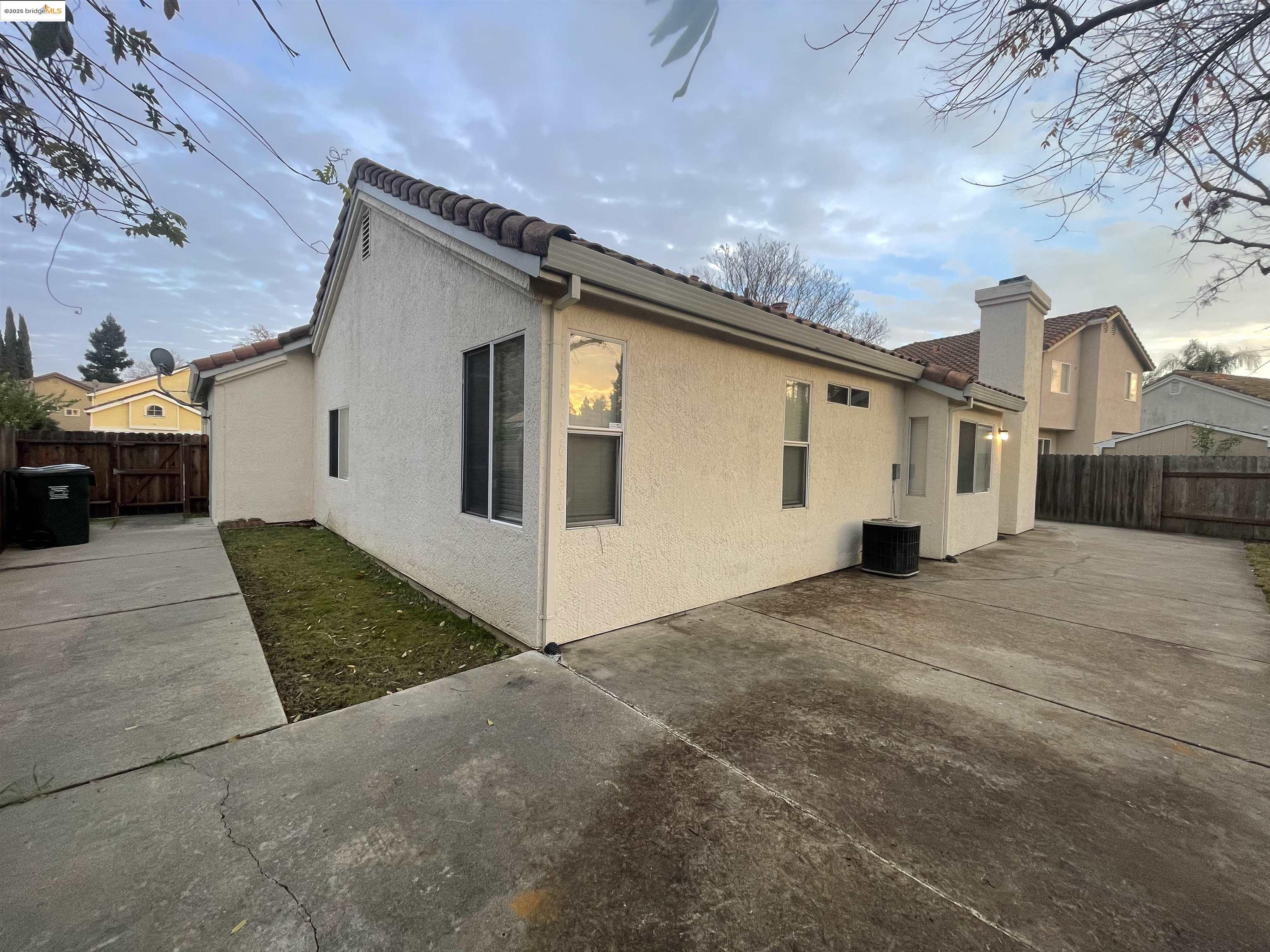 Detail Gallery Image 30 of 33 For 8636 Carlin Ave, Sacramento,  CA 95823 - 3 Beds | 2 Baths