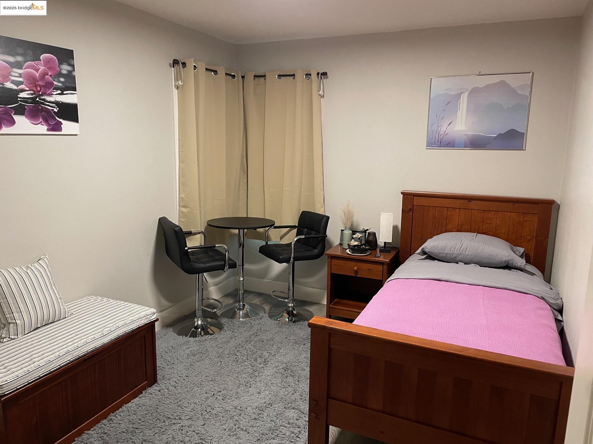 Detail Gallery Image 11 of 19 For 80 Loma Vista Way, Pittsburg,  CA 94565 - 3 Beds | 1 Baths