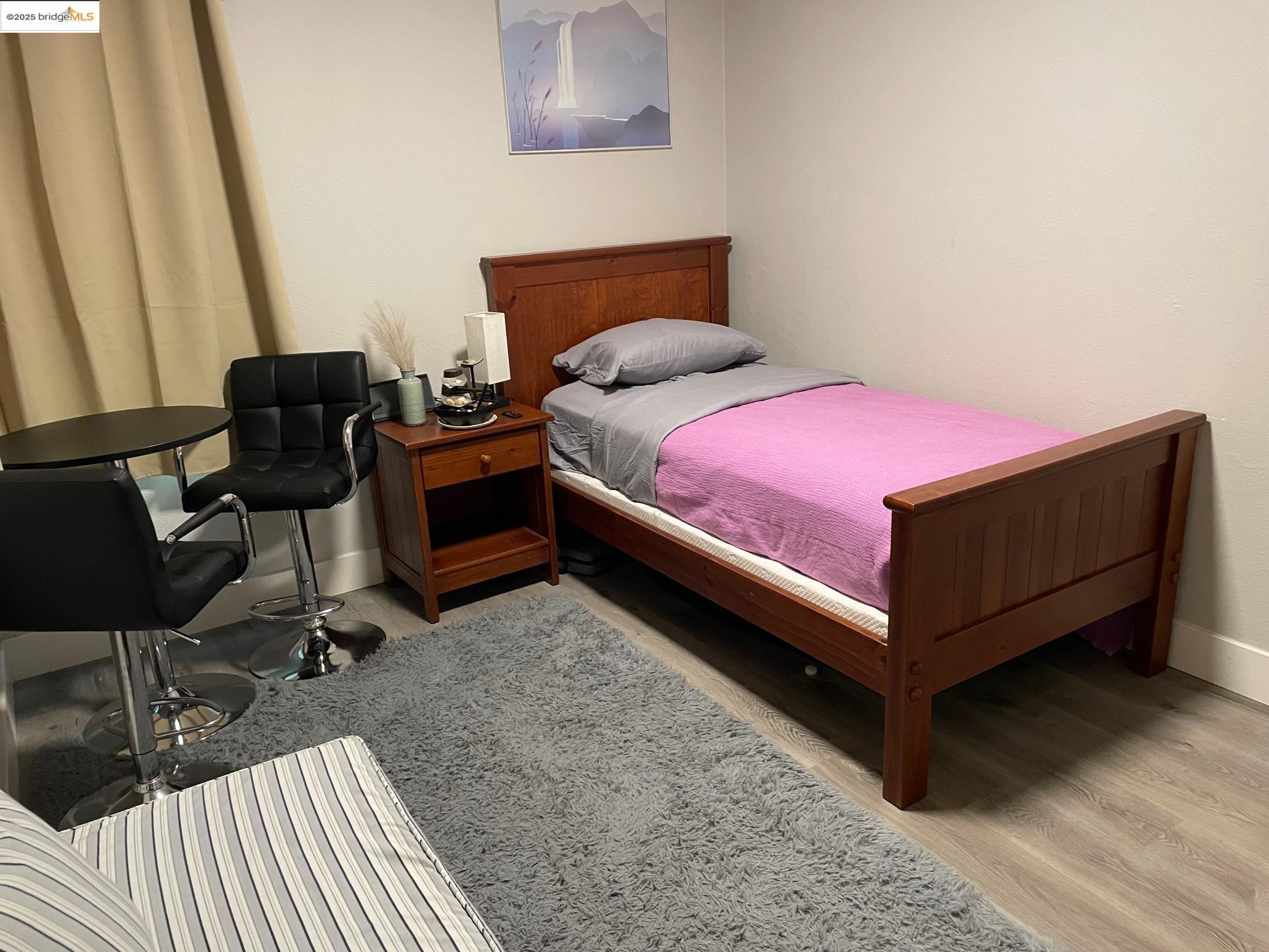 Detail Gallery Image 12 of 19 For 80 Loma Vista Way, Pittsburg,  CA 94565 - 3 Beds | 1 Baths