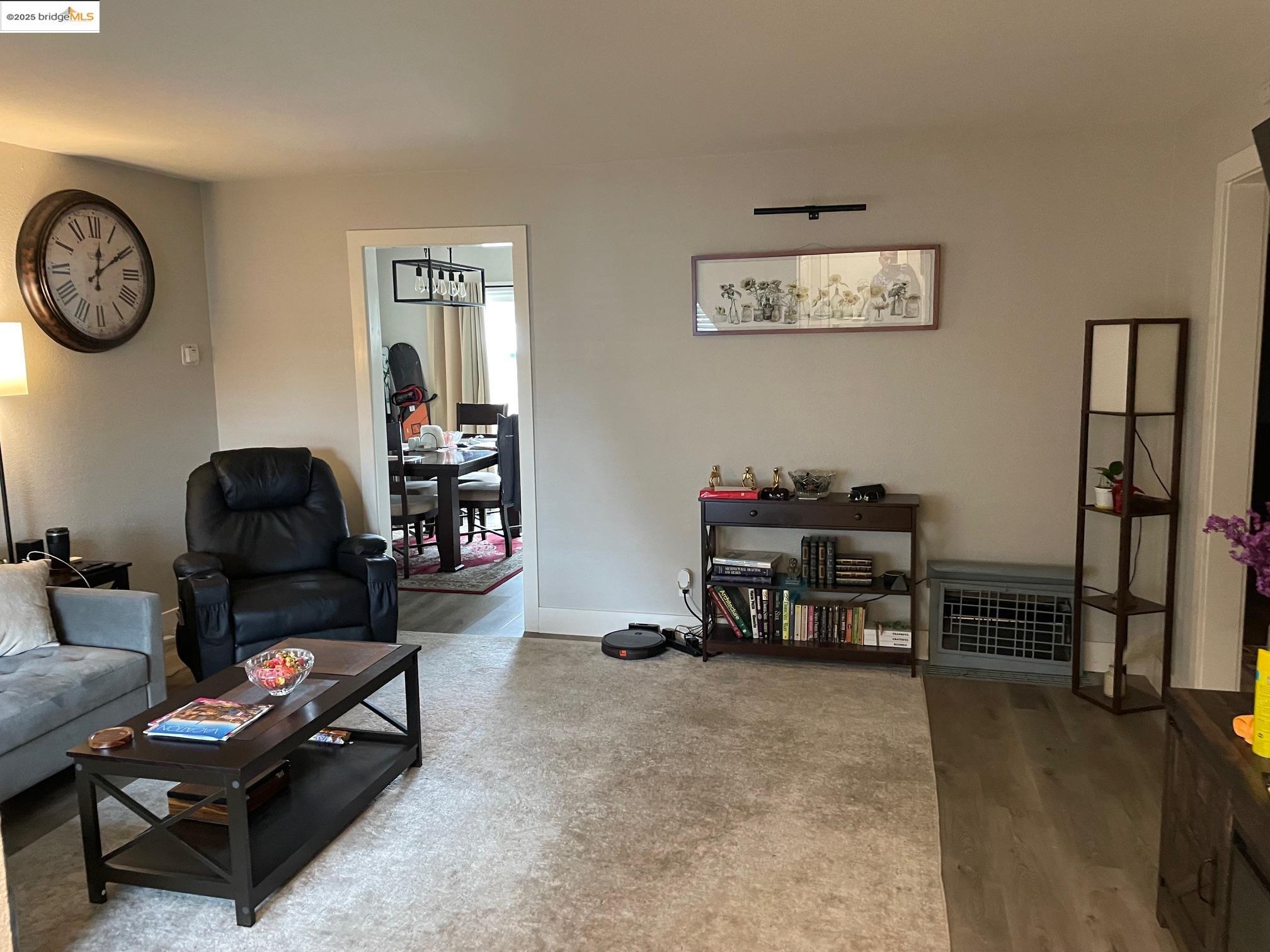 Detail Gallery Image 4 of 19 For 80 Loma Vista Way, Pittsburg,  CA 94565 - 3 Beds | 1 Baths