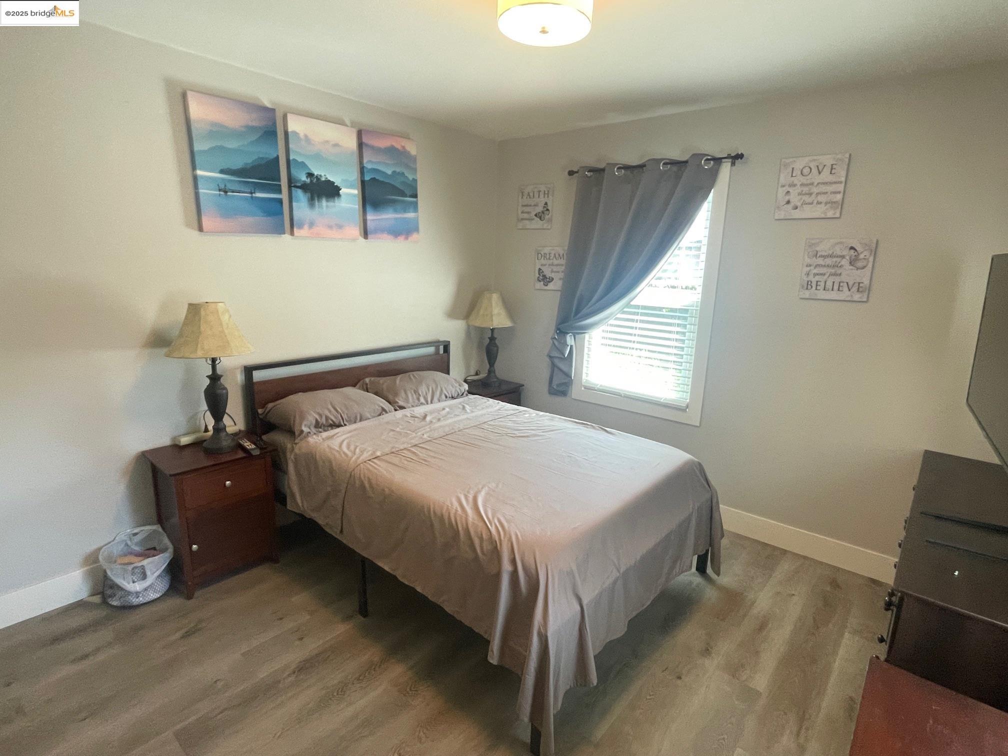 Detail Gallery Image 10 of 19 For 80 Loma Vista Way, Pittsburg,  CA 94565 - 3 Beds | 1 Baths