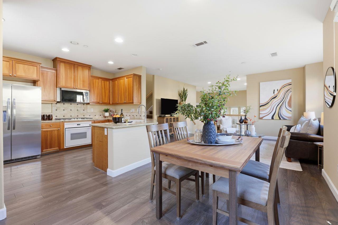 Detail Gallery Image 16 of 51 For 2054 Clark St, Hercules,  CA 94547 - 3 Beds | 2/1 Baths