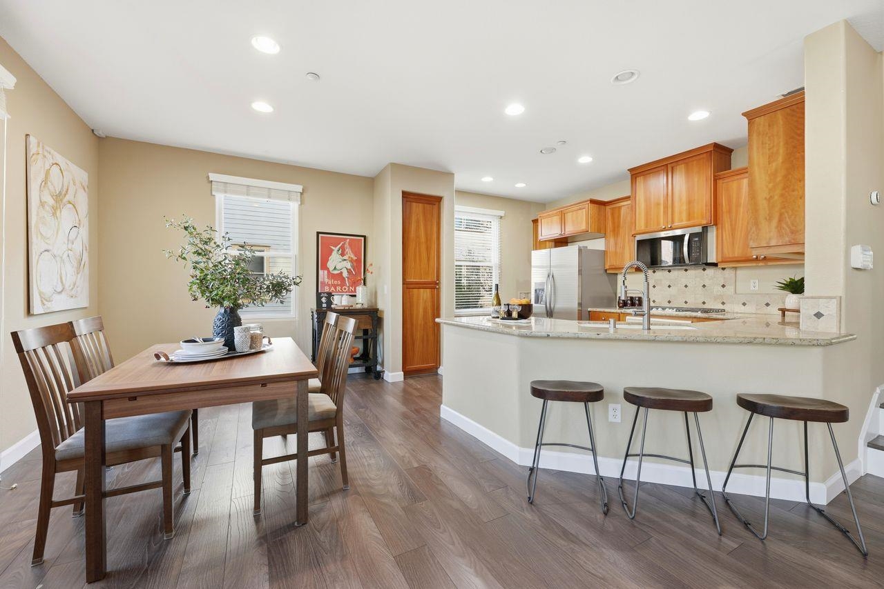 Detail Gallery Image 18 of 51 For 2054 Clark St, Hercules,  CA 94547 - 3 Beds | 2/1 Baths