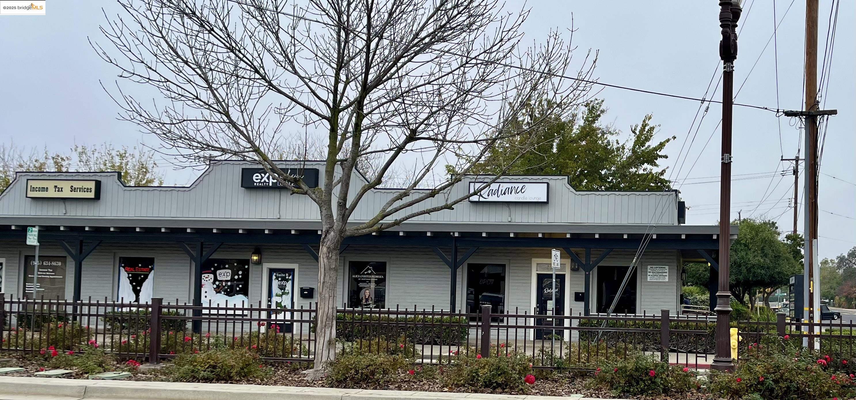 Front Image Thumbnail for EB41119512