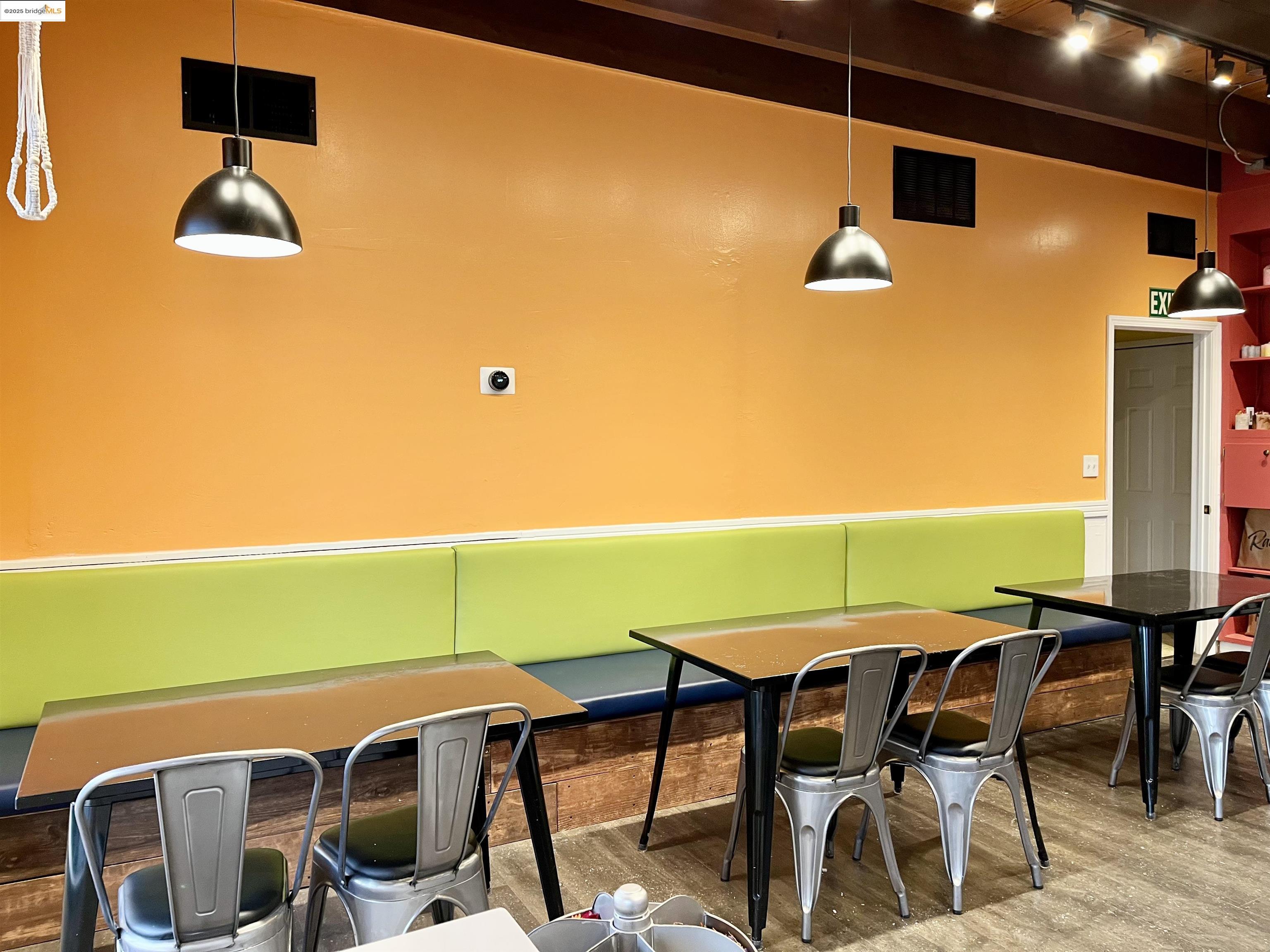 Detail Gallery Image 5 of 9 For 857 Second St Unit C, Brentwood,  CA 94513 - – Beds | – Baths