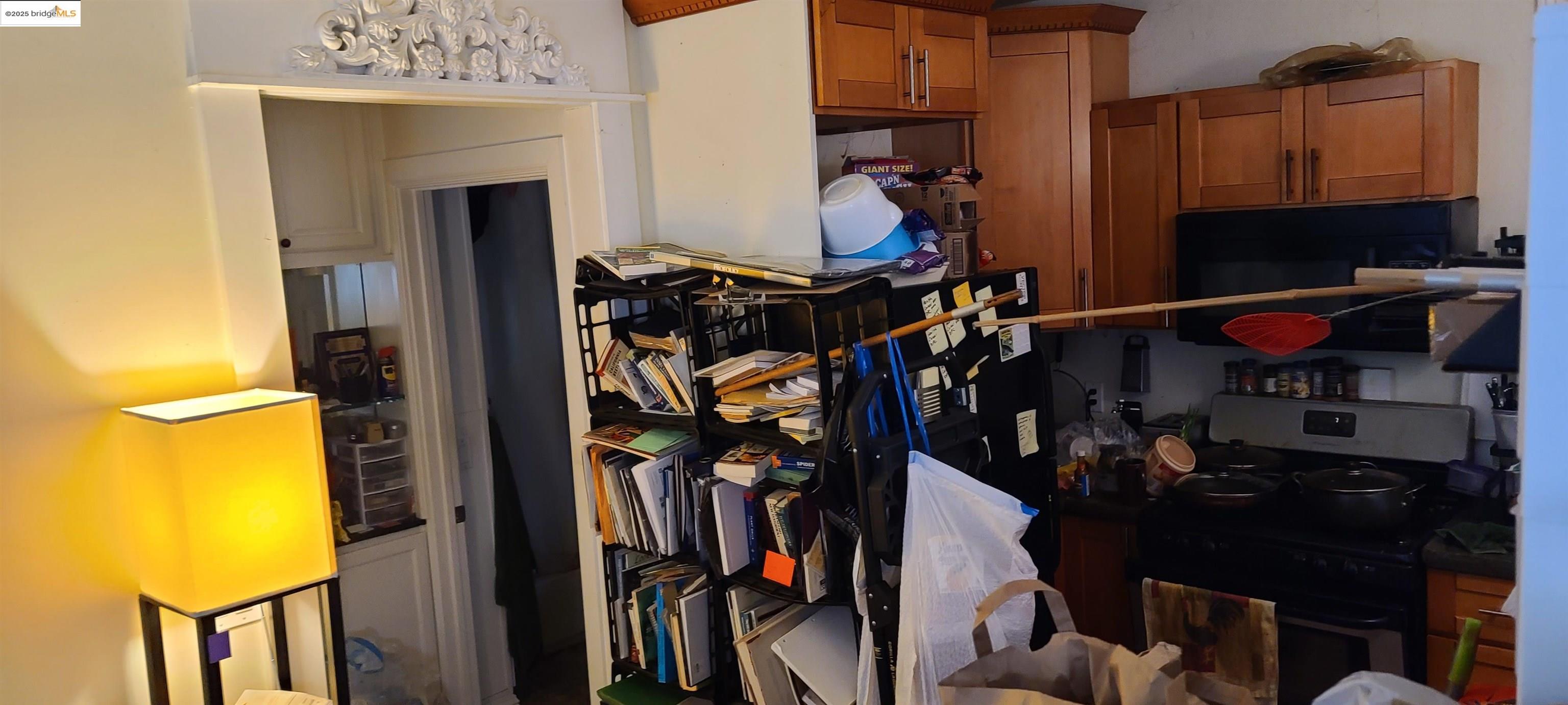 Detail Gallery Image 43 of 55 For 2825 Market St, Oakland,  CA 94608 - – Beds | – Baths