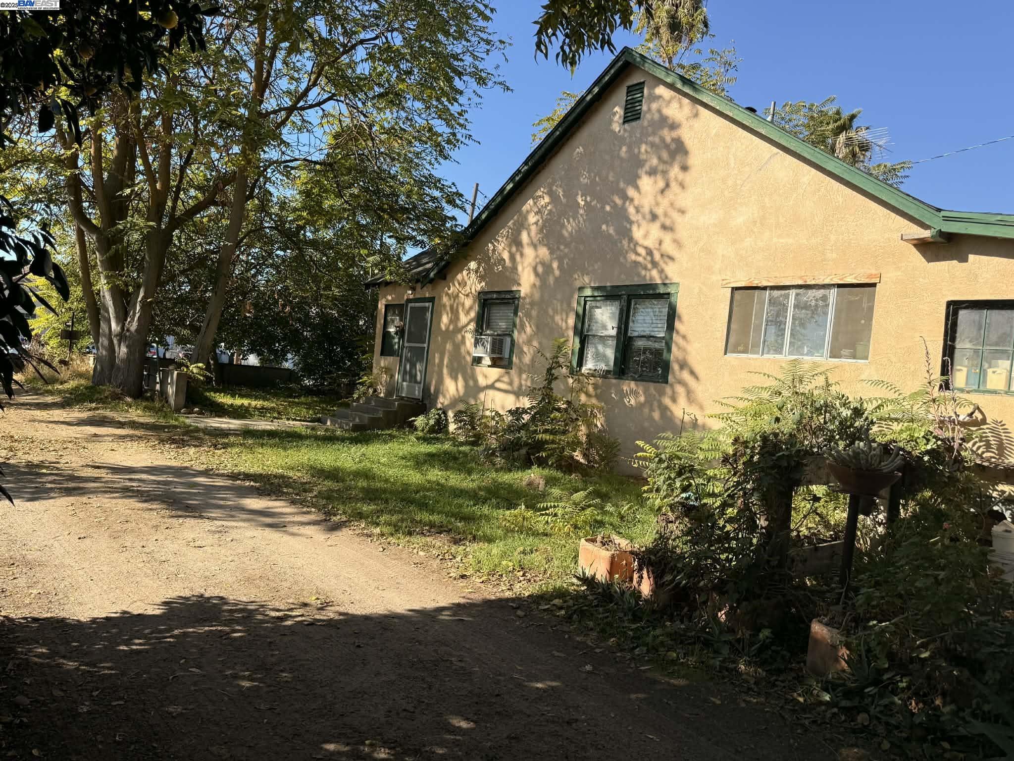 Detail Gallery Image 2 of 8 For 124/130/13 Yosemite Meadows Dr, Modesto,  CA 95357 - – Beds | – Baths