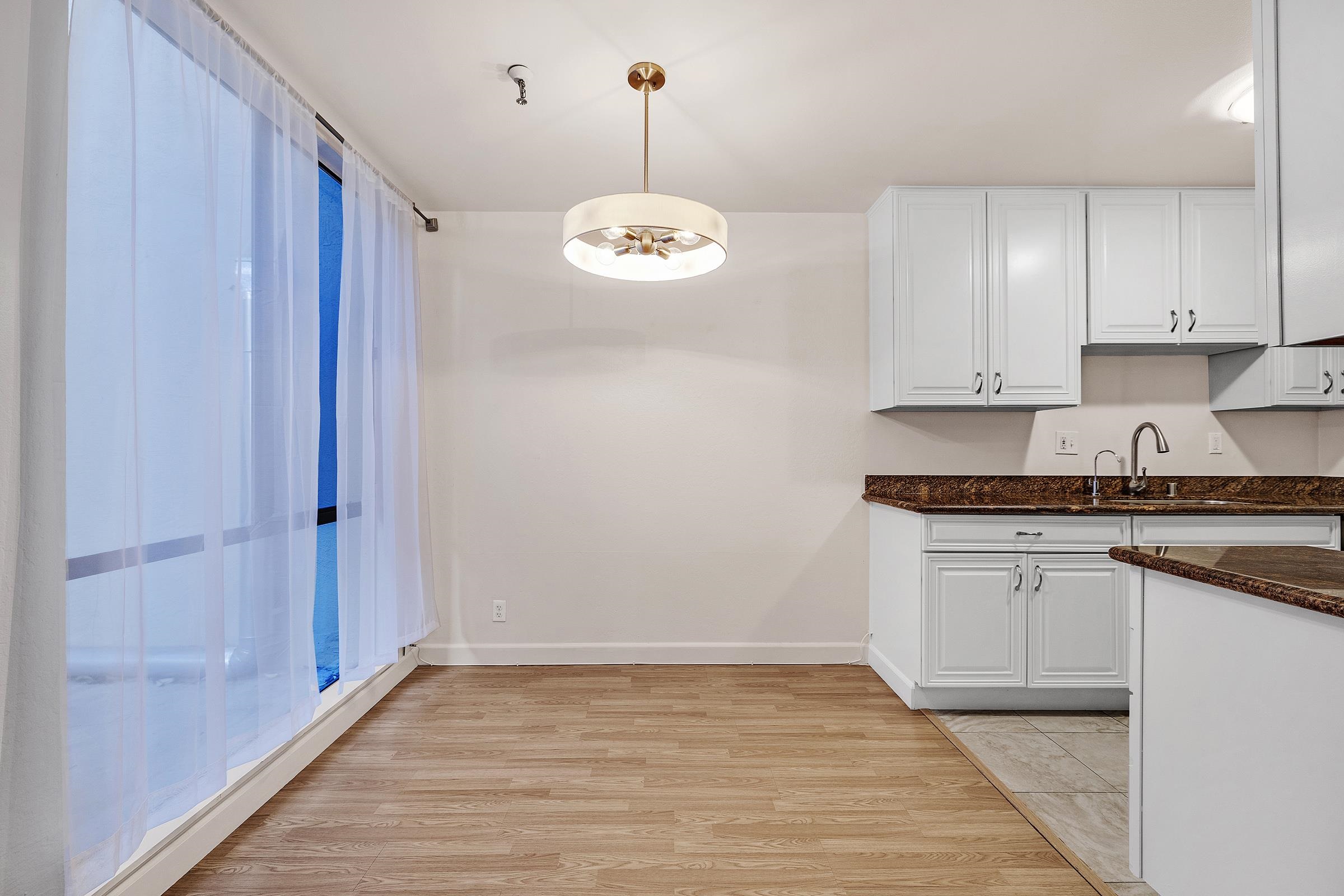 Photo #16: 41119518 Listing: Photo #16