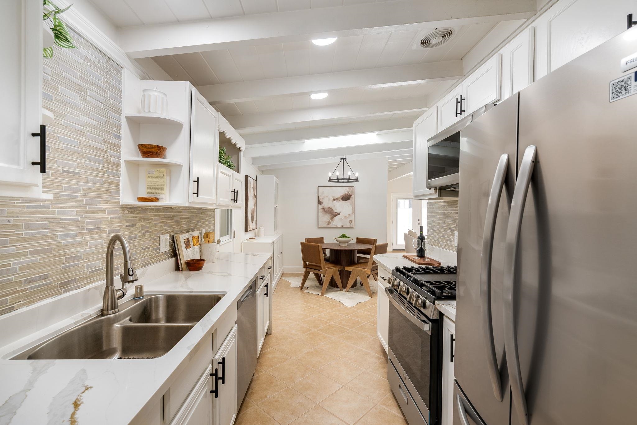 Detail Gallery Image 5 of 54 For 40431 Blanchard St, Fremont,  CA 94538 - 4 Beds | 3 Baths