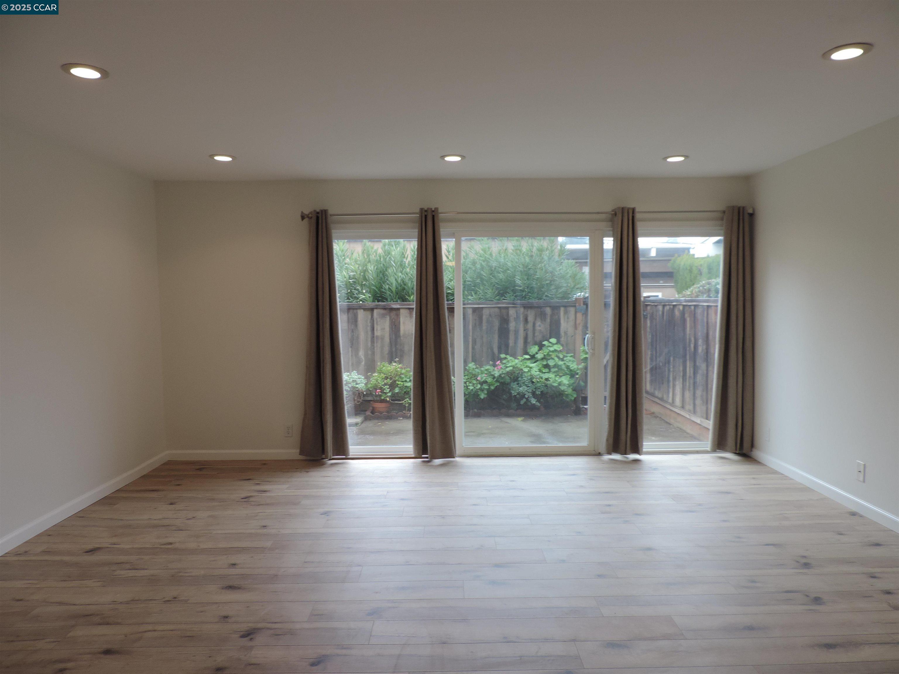 Detail Gallery Image 2 of 35 For 1919 Ygnacio Valley Rd #79,  Walnut Creek,  CA 94598 - 2 Beds | 1/1 Baths