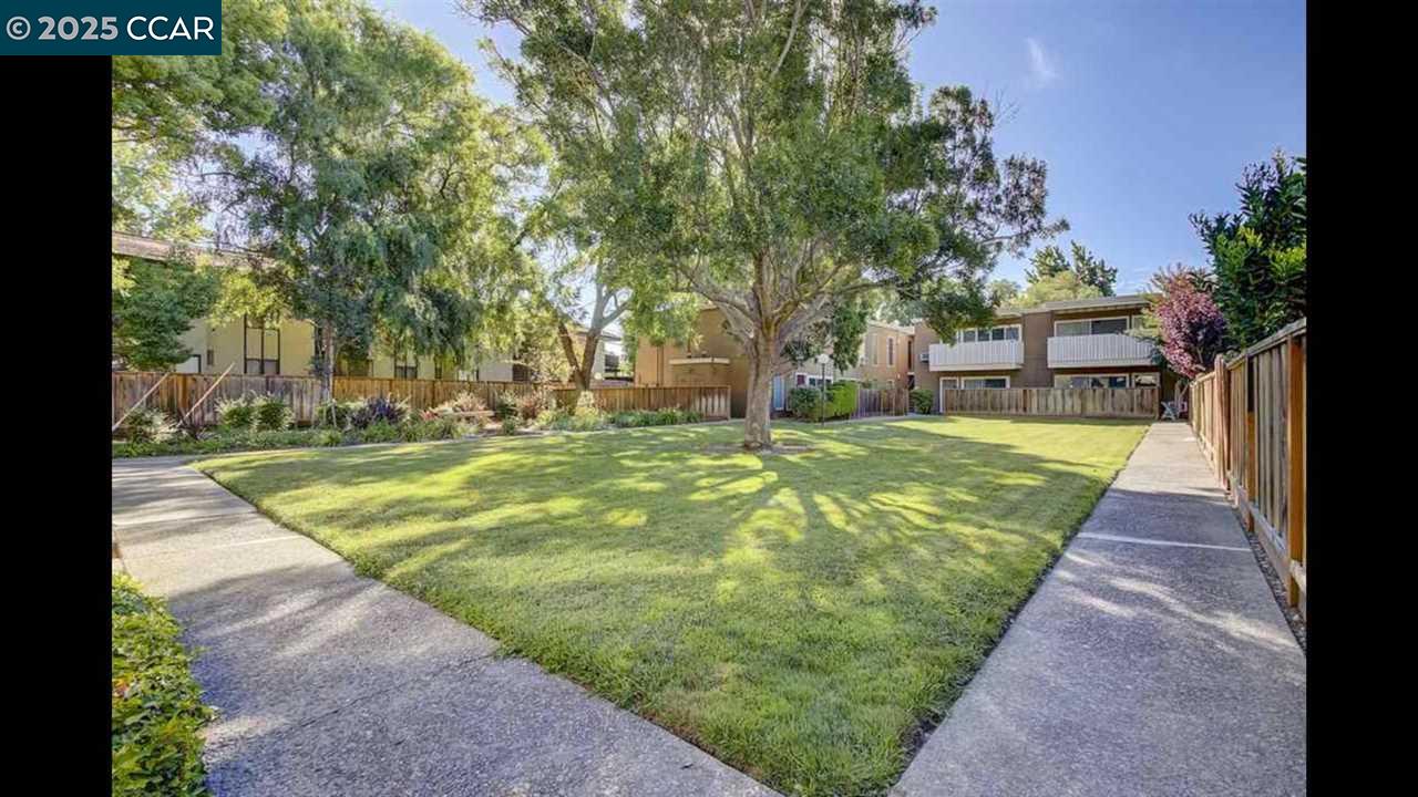 Detail Gallery Image 24 of 35 For 1919 Ygnacio Valley Rd #79,  Walnut Creek,  CA 94598 - 2 Beds | 1/1 Baths