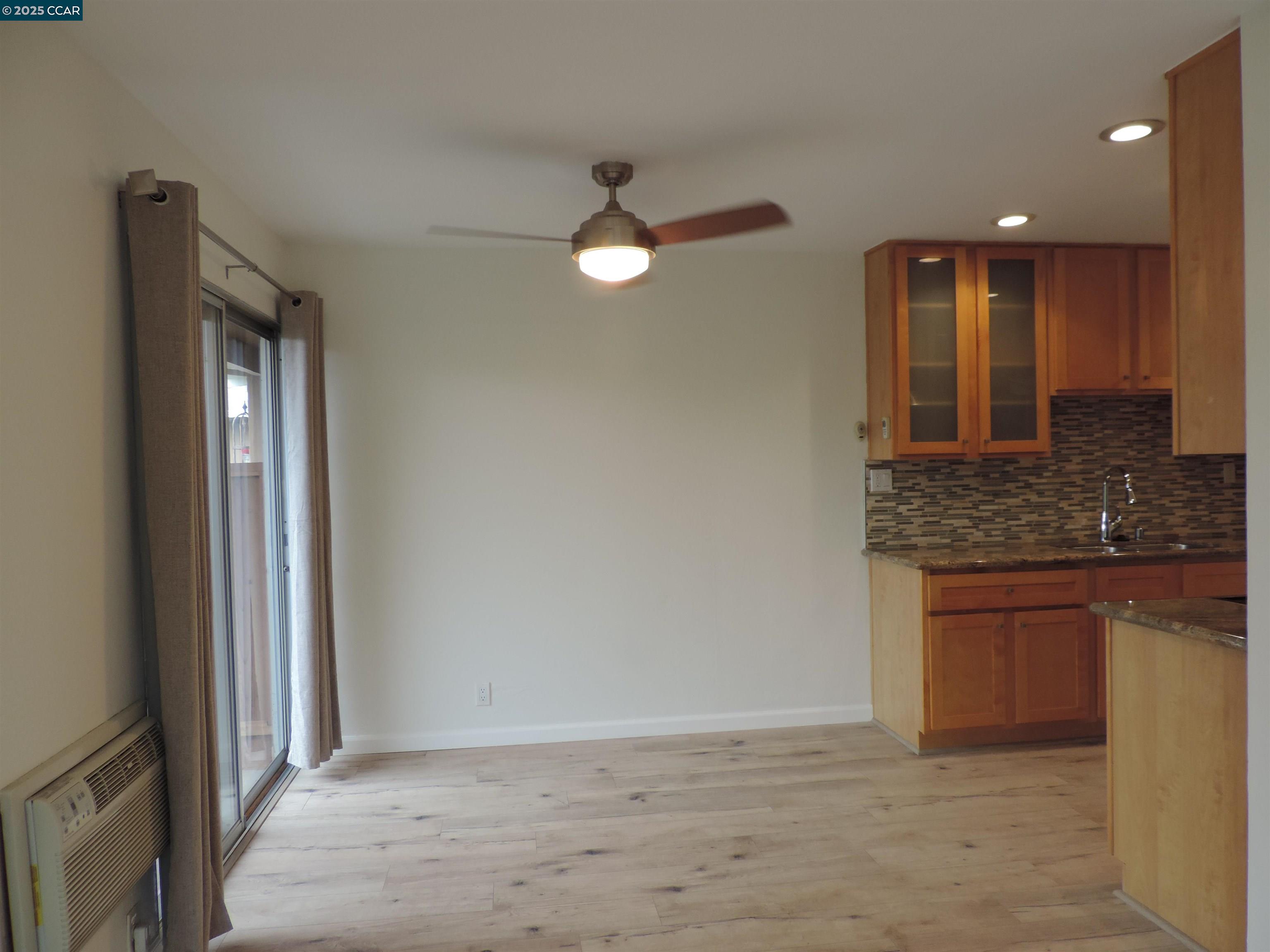 Detail Gallery Image 4 of 35 For 1919 Ygnacio Valley Rd #79,  Walnut Creek,  CA 94598 - 2 Beds | 1/1 Baths