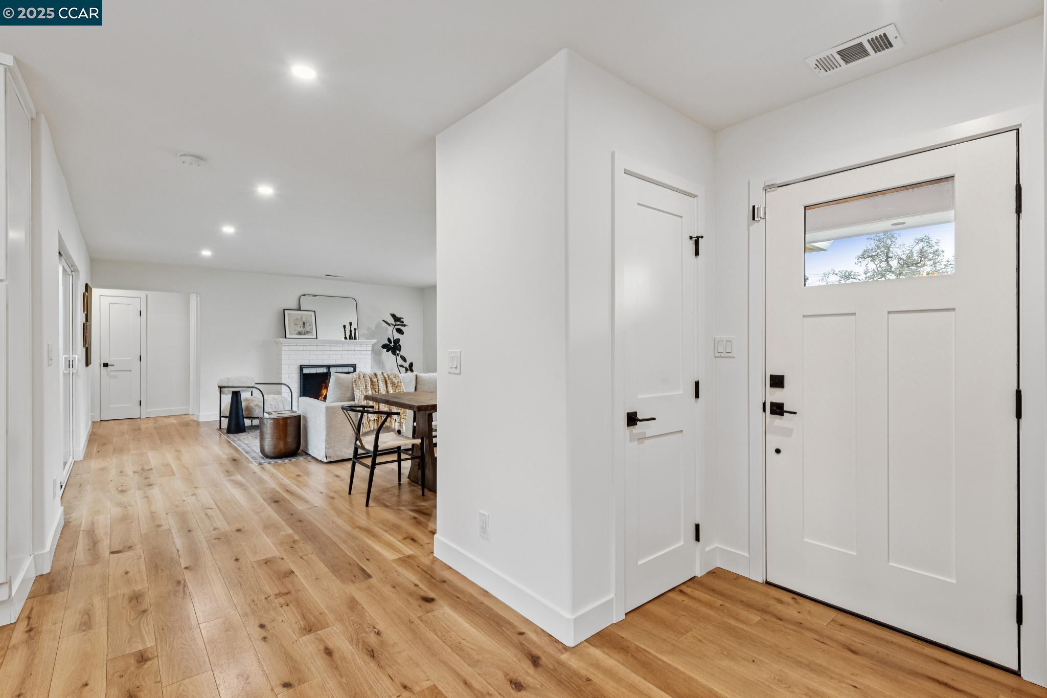 Detail Gallery Image 13 of 59 For 2216 Blackwood Dr, Walnut Creek,  CA 94596 - 3 Beds | 2/1 Baths