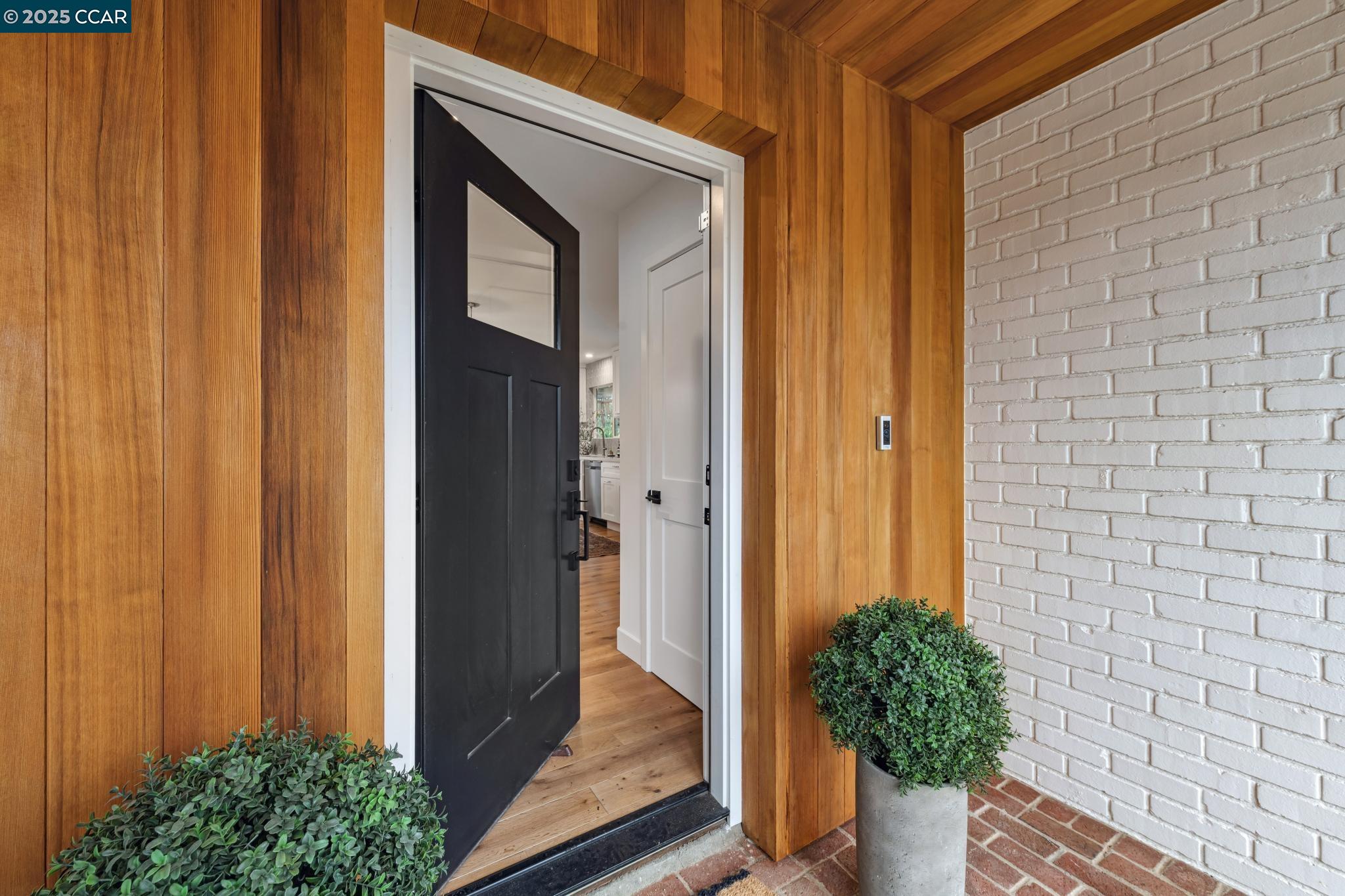 Detail Gallery Image 5 of 59 For 2216 Blackwood Dr, Walnut Creek,  CA 94596 - 3 Beds | 2/1 Baths