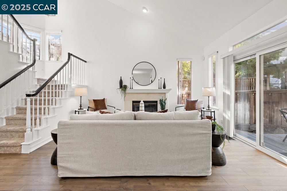 Detail Gallery Image 6 of 42 For 35 Jalalon Pl, Clayton,  CA 94517 - 3 Beds | 2/1 Baths