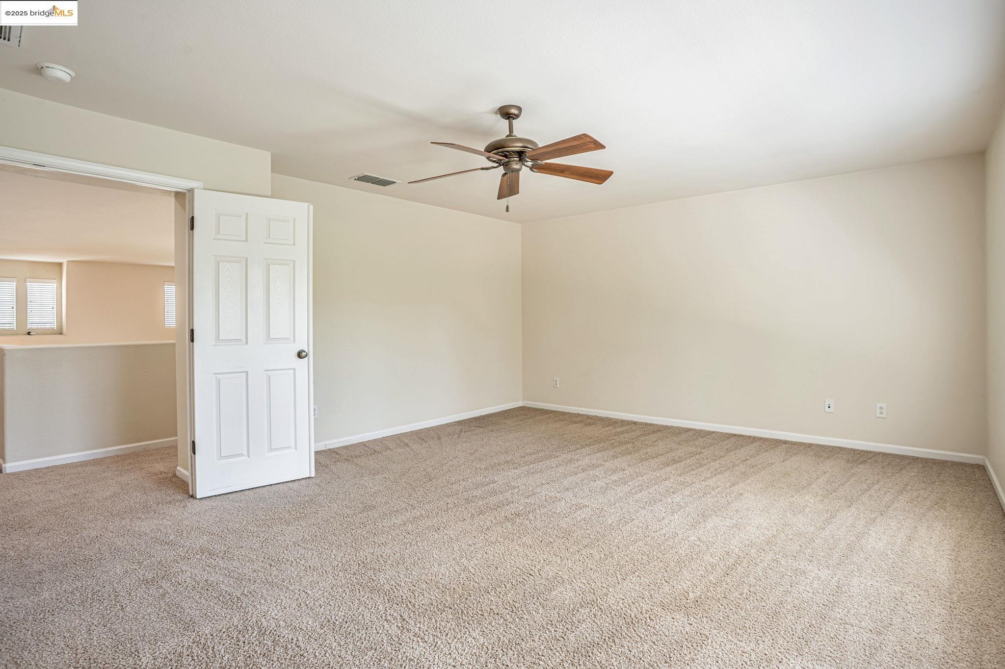 Detail Gallery Image 26 of 52 For 1319 Teal Hollow Dr, Yuba City,  CA 95993 - 5 Beds | 3 Baths