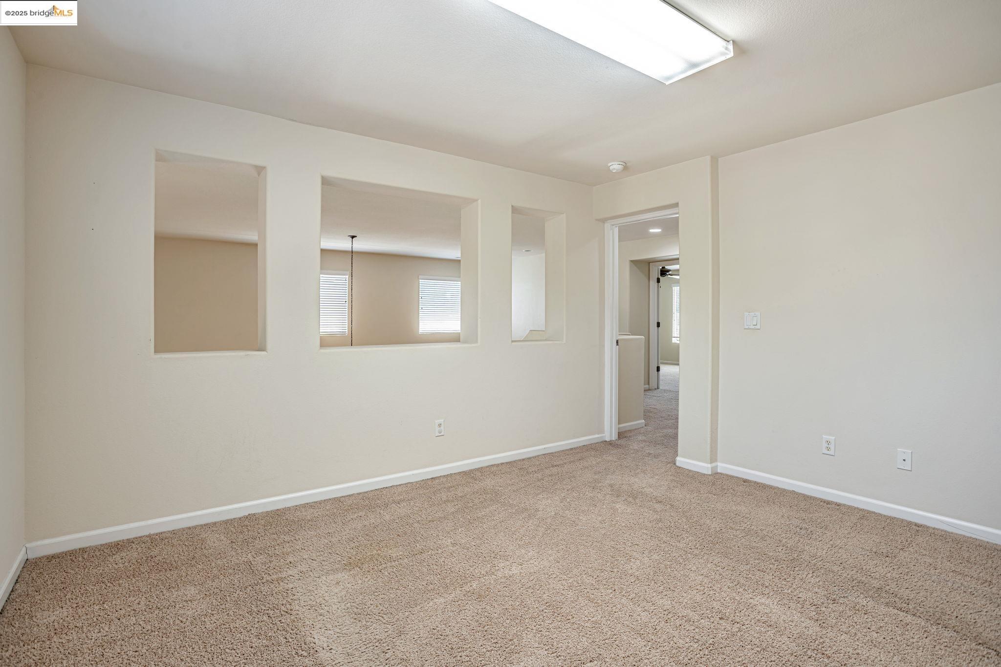 Detail Gallery Image 36 of 52 For 1319 Teal Hollow Dr, Yuba City,  CA 95993 - 5 Beds | 3 Baths