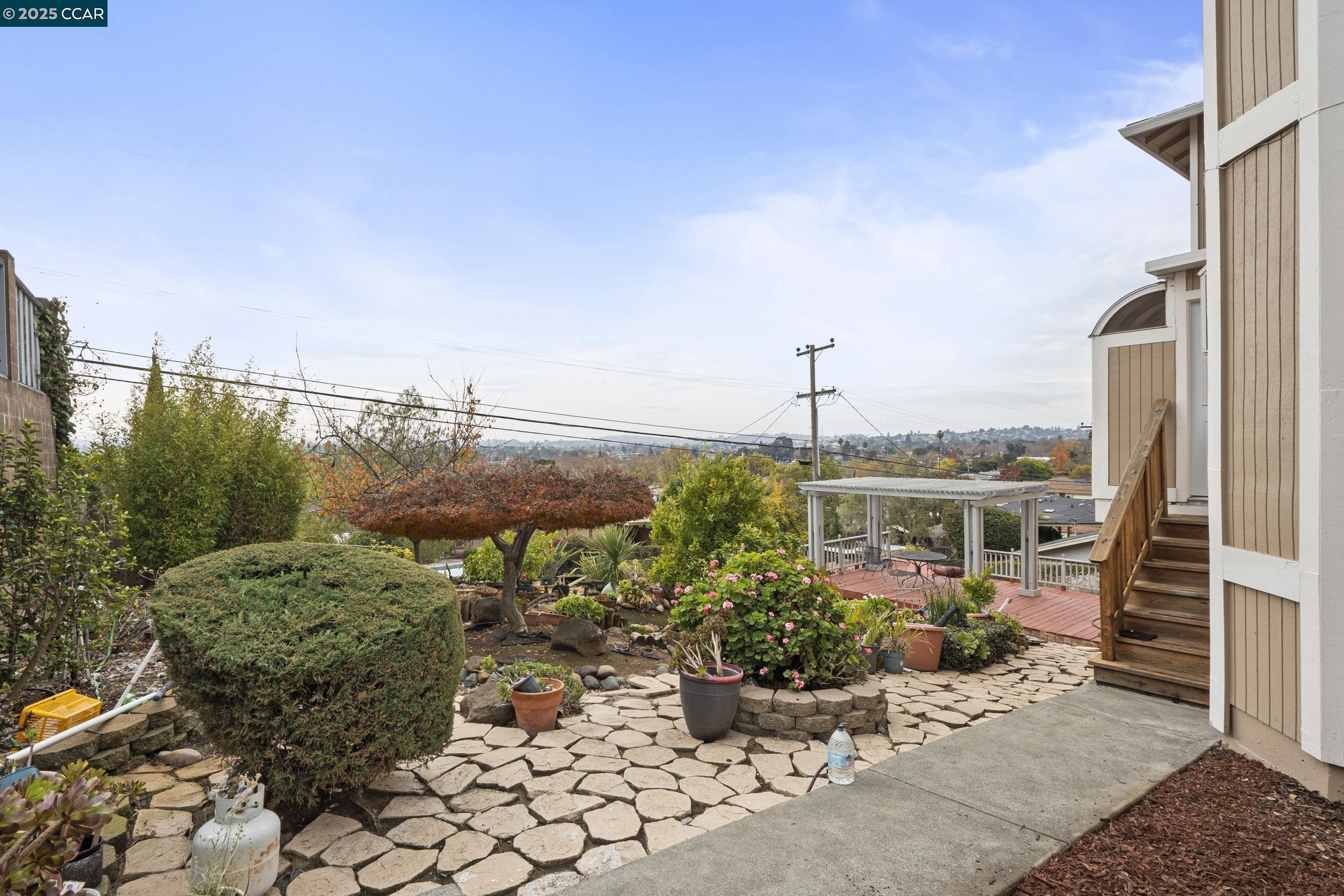 Detail Gallery Image 31 of 39 For 419 Clark Drive, Vallejo,  CA 94534 - 5 Beds | 3 Baths