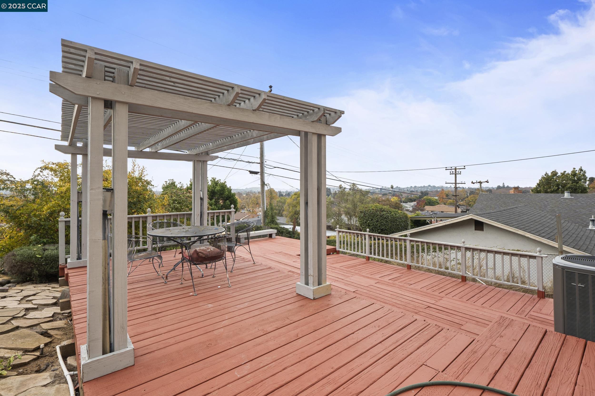 Detail Gallery Image 33 of 39 For 419 Clark Drive, Vallejo,  CA 94534 - 5 Beds | 3 Baths